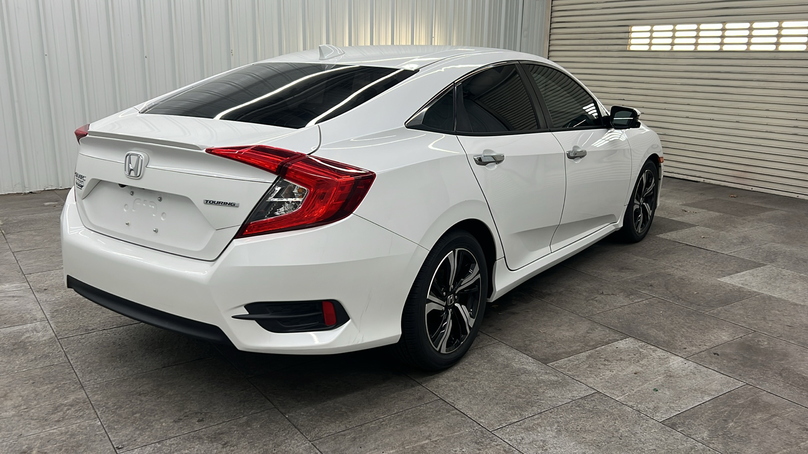 2016 Honda Civic Touring 8