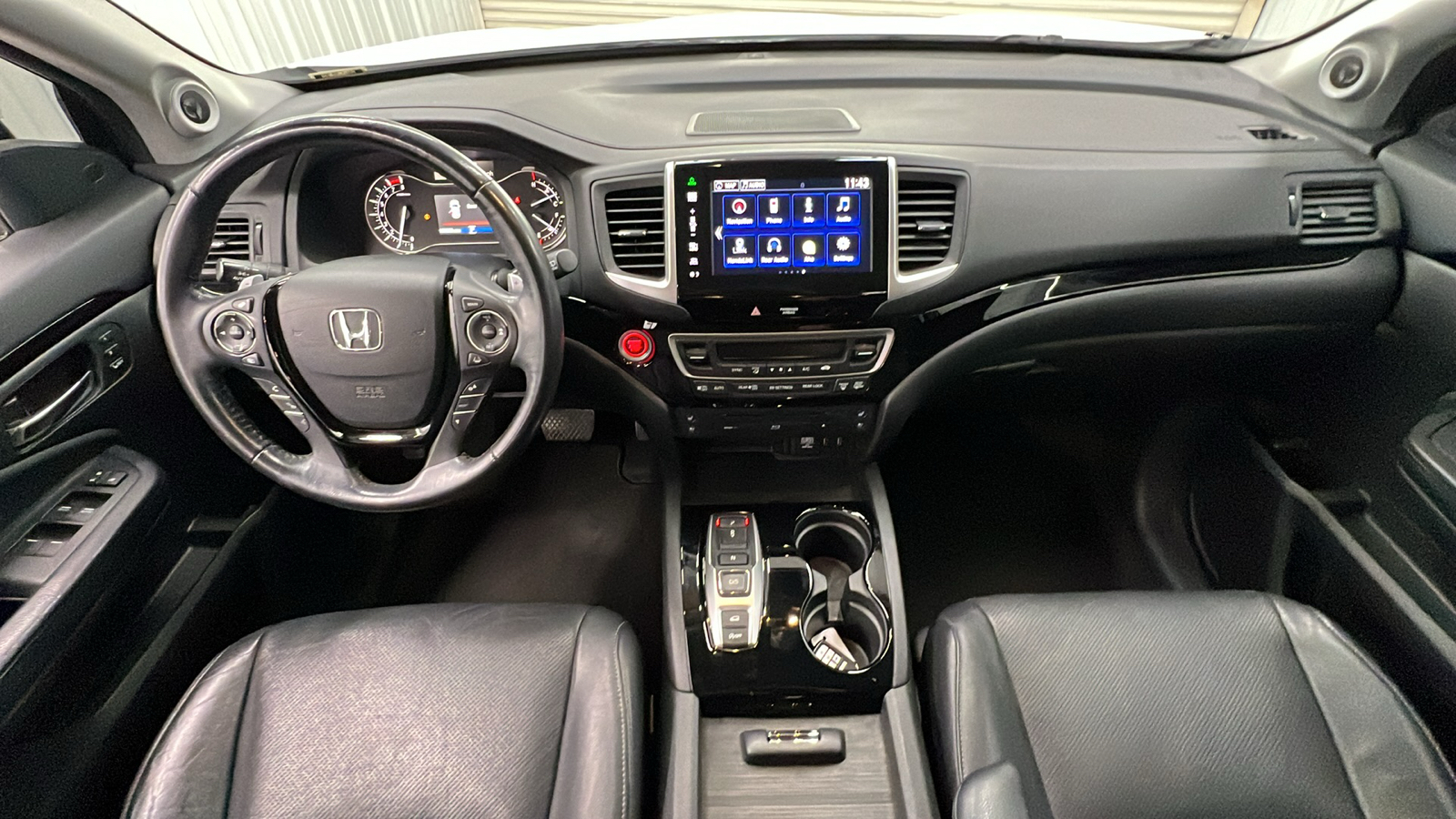 2016 Honda Pilot Elite 17