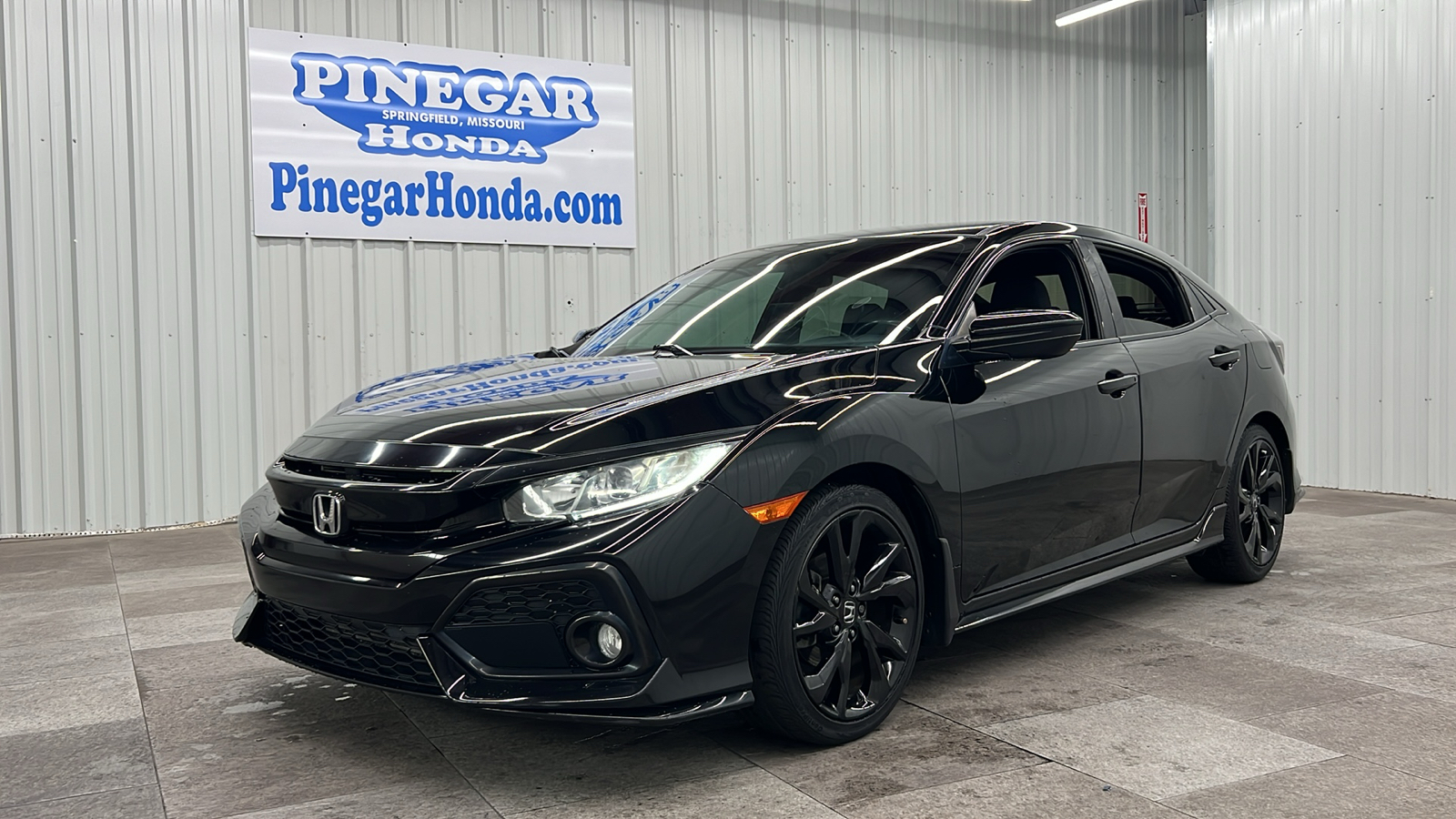 2019 Honda Civic Sport 1