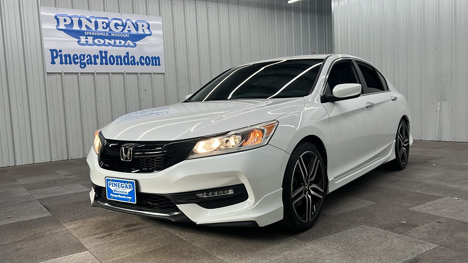 2017 Honda Accord Sport Special Edition 1