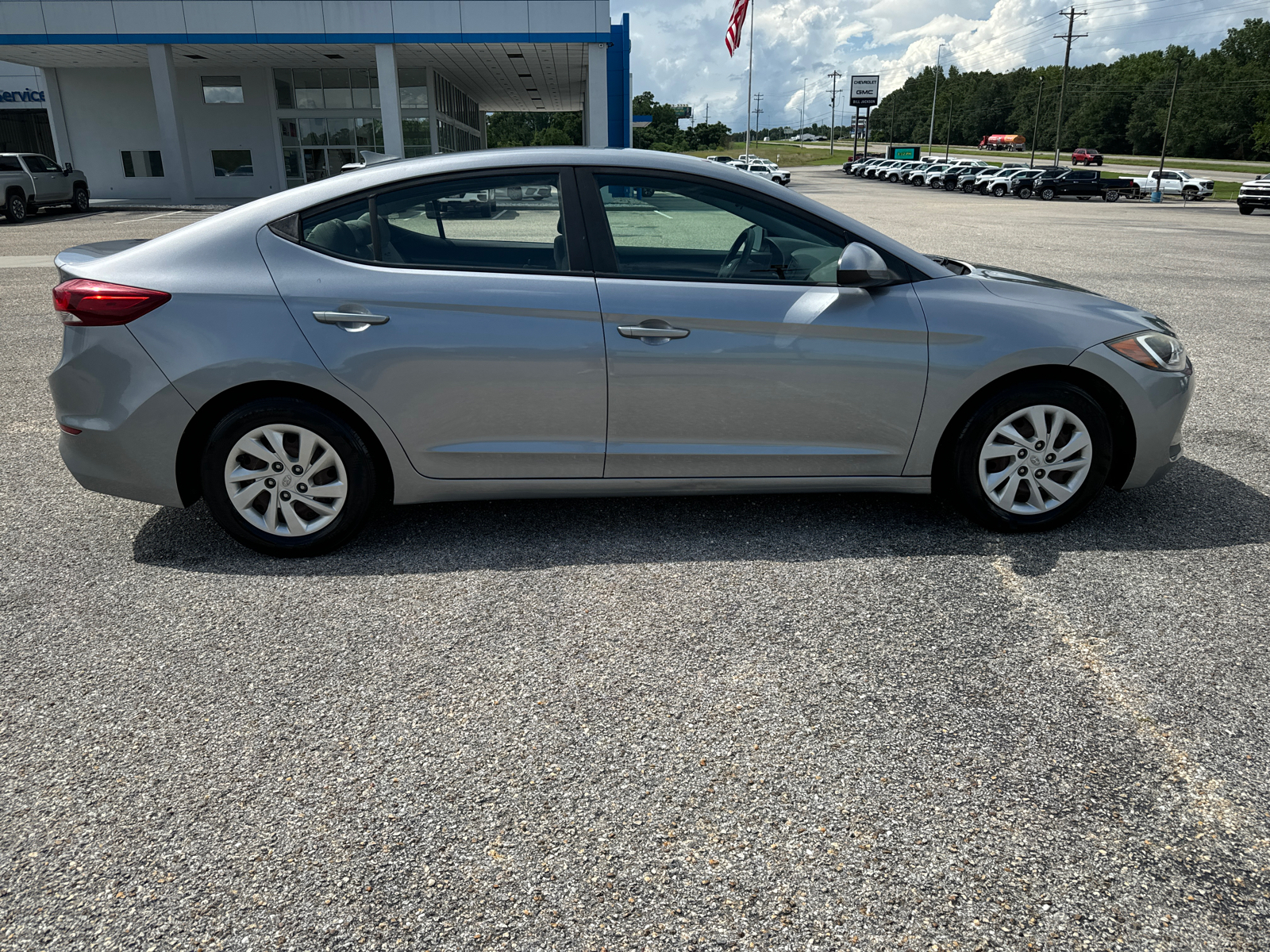 2017 Hyundai Elantra SE 8