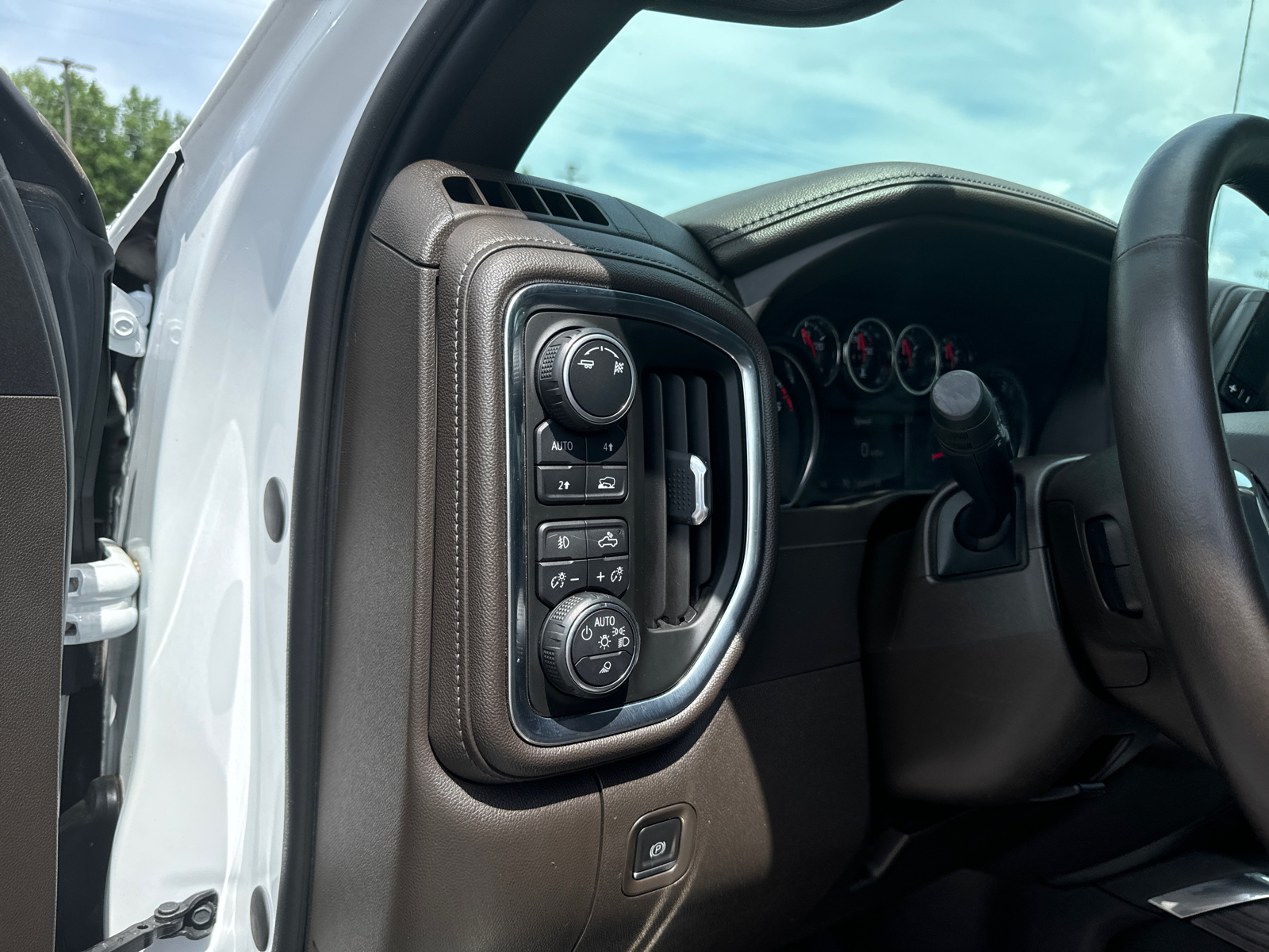 2019 Chevrolet Silverado 1500 LTZ 13