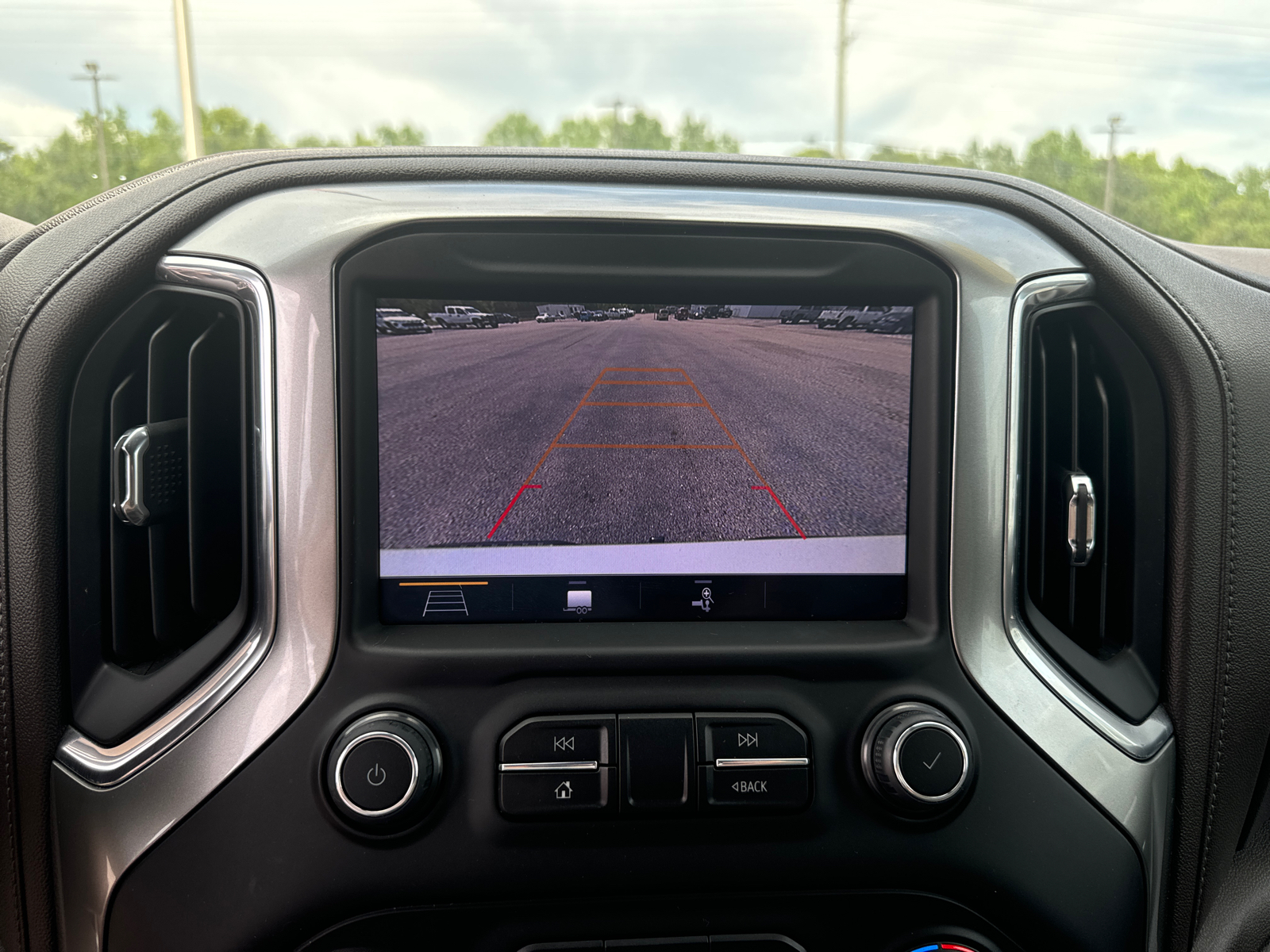 2019 Chevrolet Silverado 1500 LTZ 19