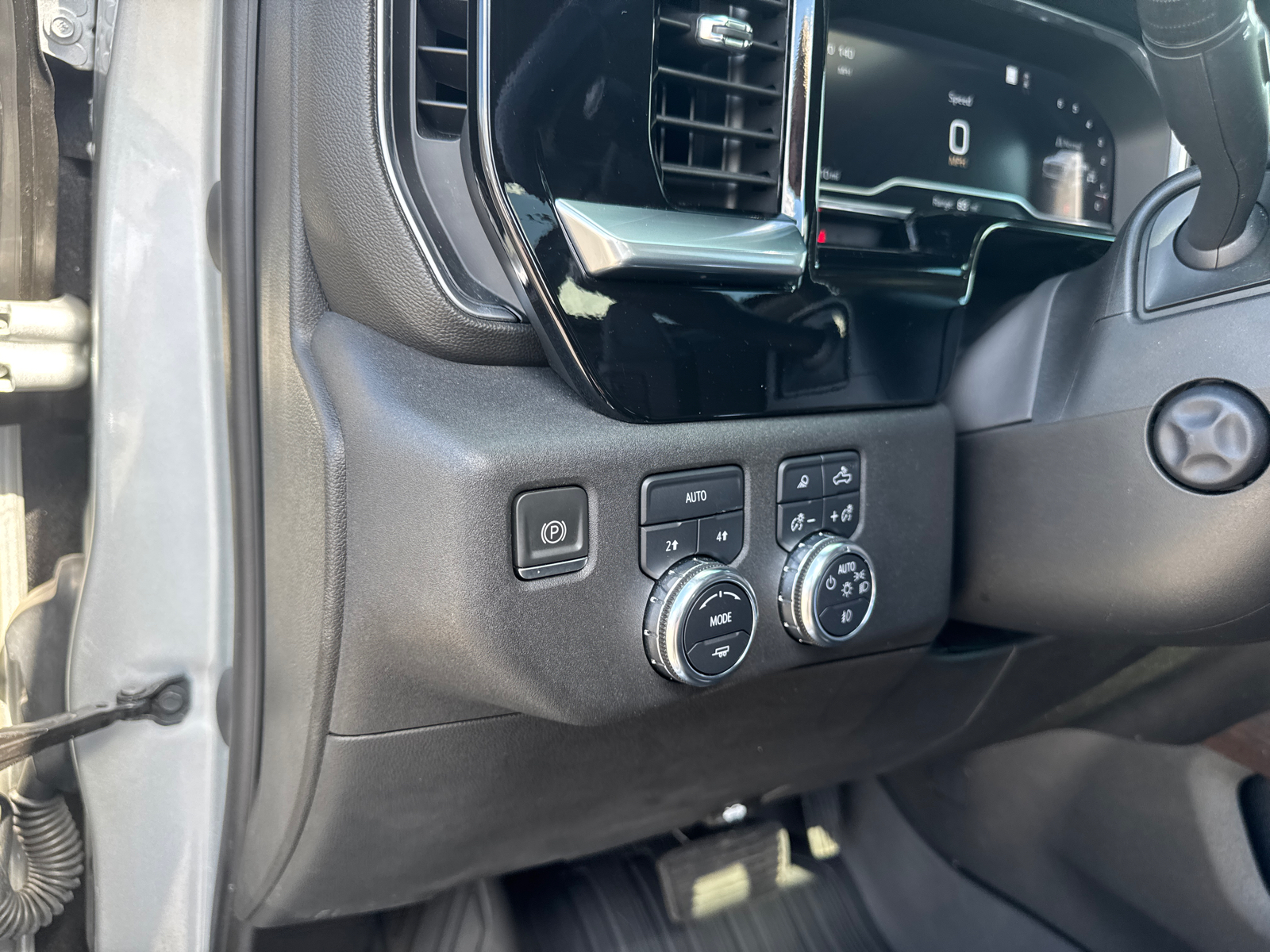 2022 GMC Sierra 1500 SLT 14