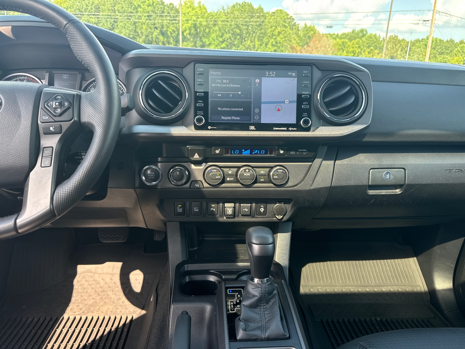 2021 Toyota Tacoma SR5 26