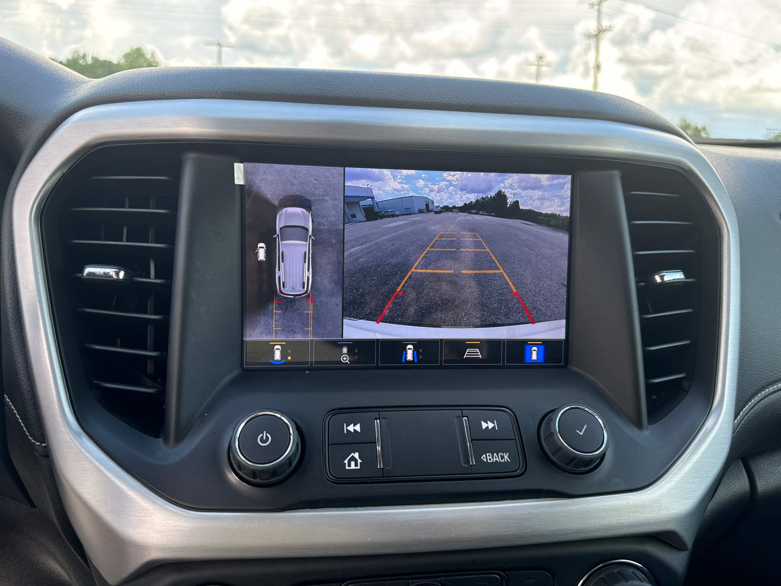 2022 GMC Acadia SLT 20