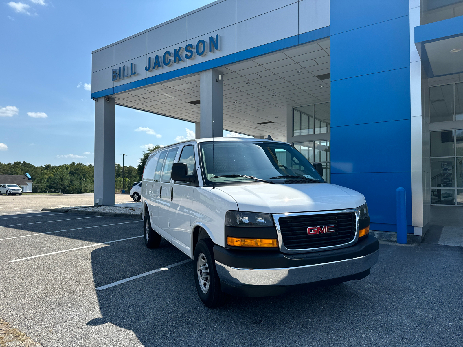 2022 GMC Savana 2500 Work Van 1