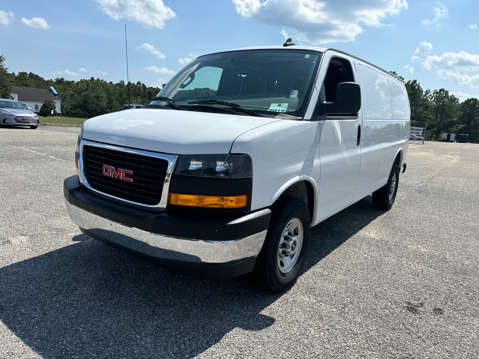 2022 GMC Savana 2500 Work Van 3