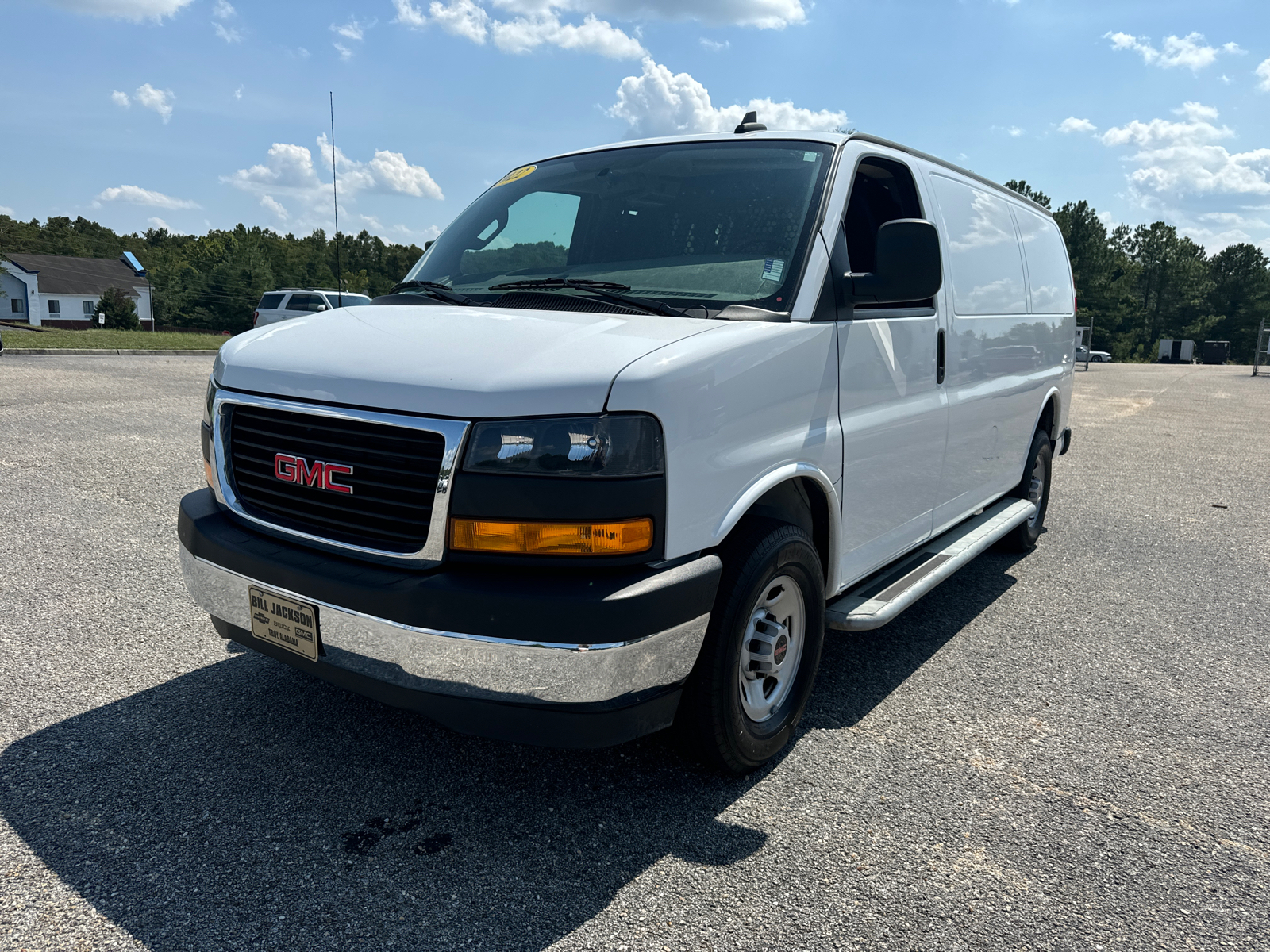 2022 GMC Savana 2500 Work Van 3