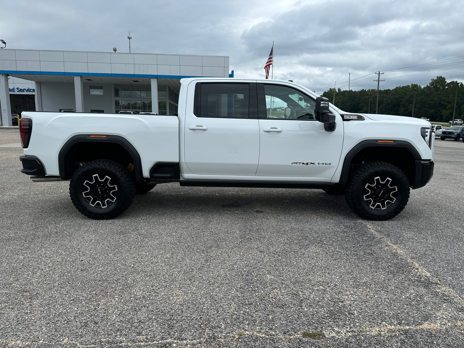 2025 GMC Sierra 2500HD AT4X 8