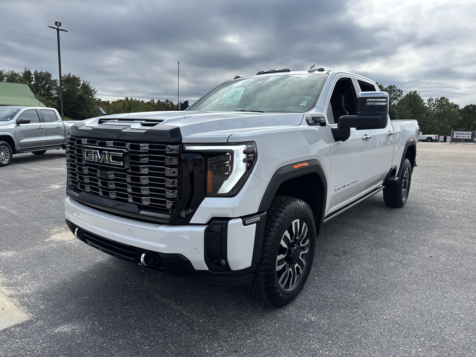 2025 GMC Sierra 2500HD Denali Ultimate 3