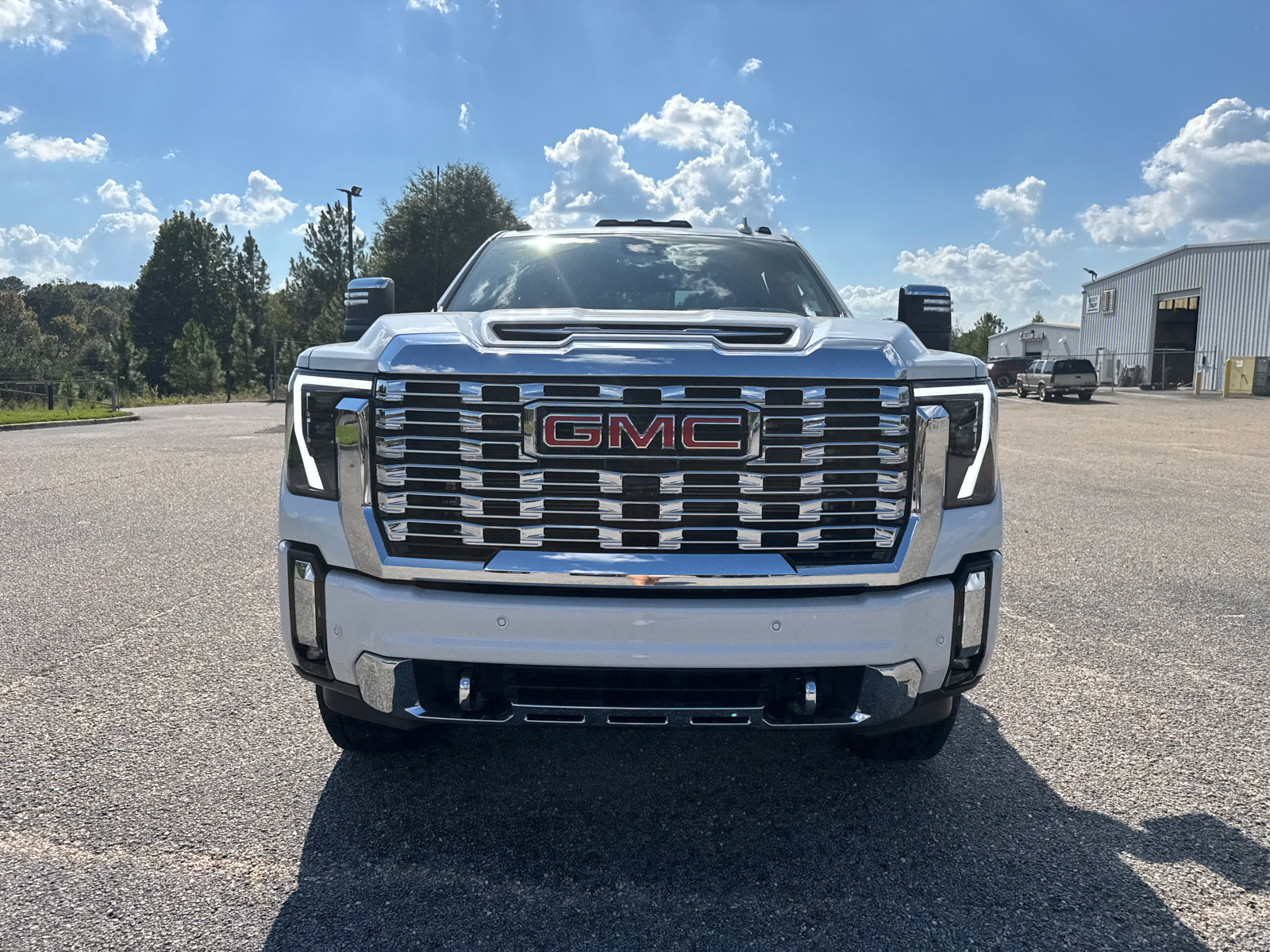 2025 GMC Sierra 3500HD Denali 2