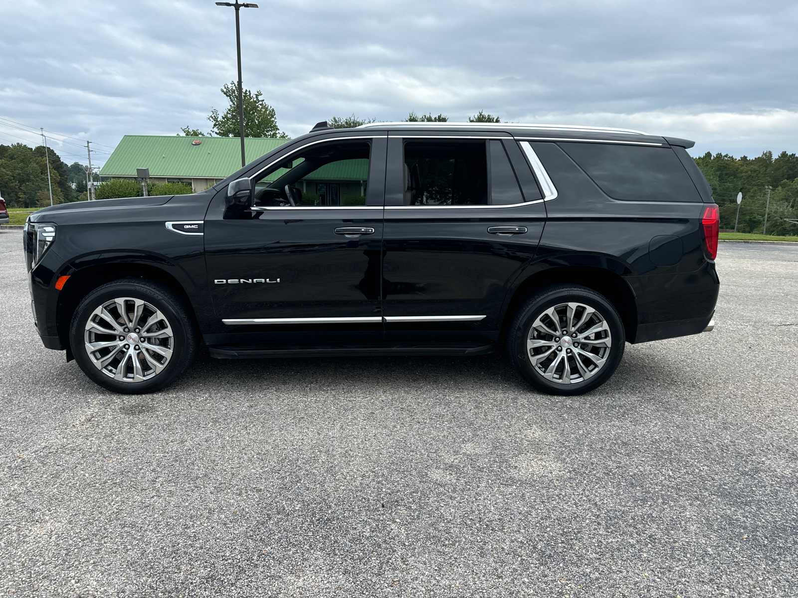 2021 GMC Yukon Denali 4