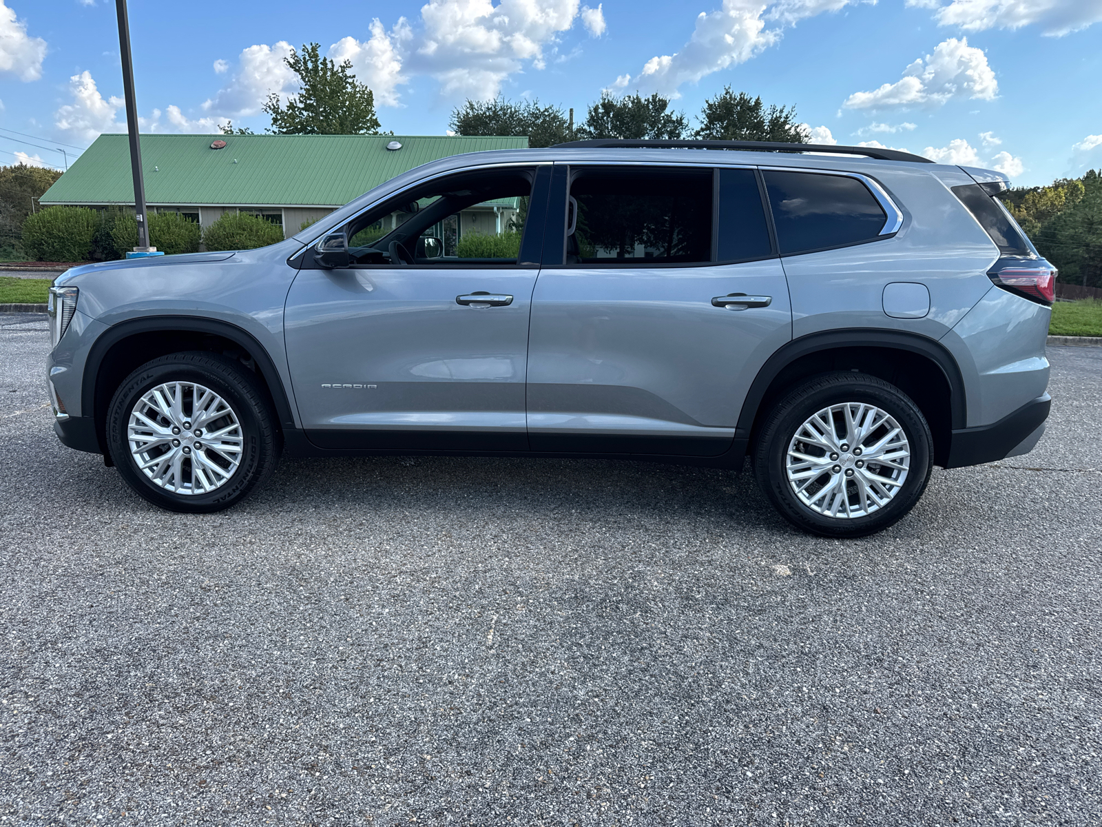 2024 GMC Acadia Elevation 4