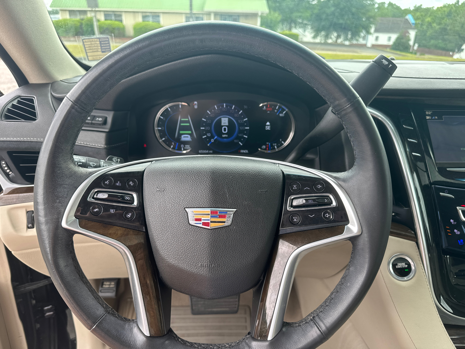 2018 Cadillac Escalade ESV Luxury 14