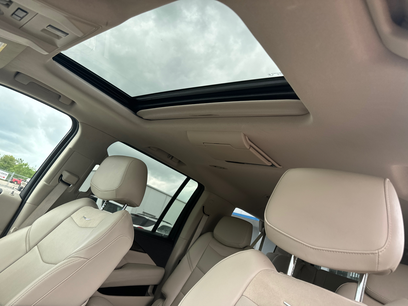 2018 Cadillac Escalade ESV Luxury 20