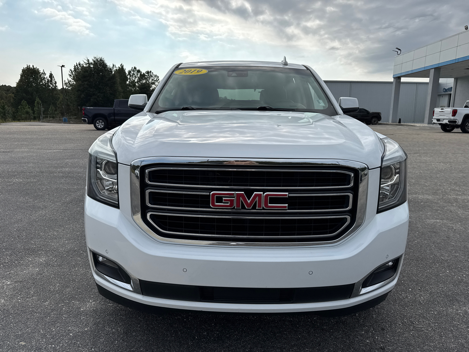 2019 GMC Yukon SLT 2