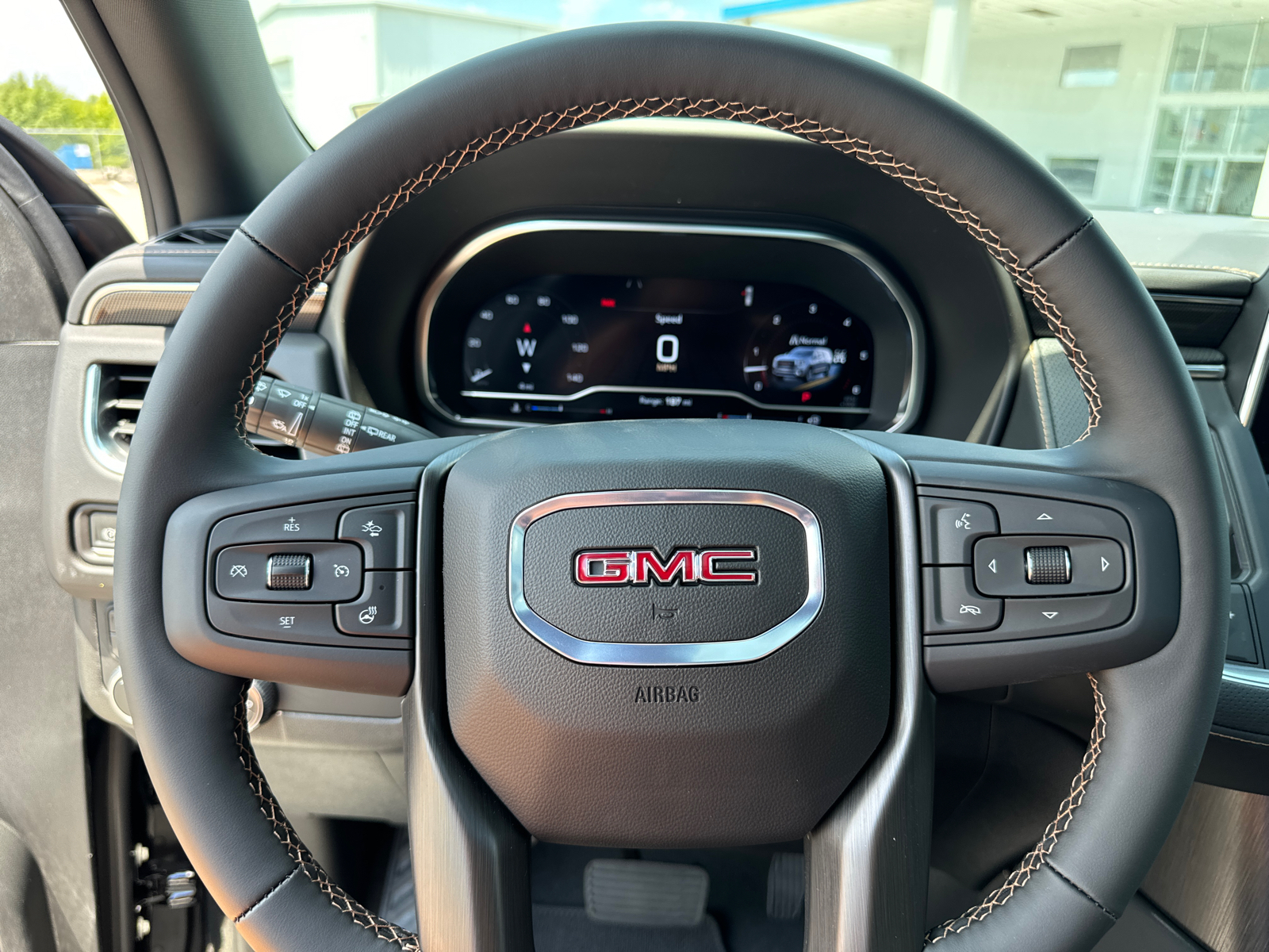 2024 GMC Yukon AT4 16