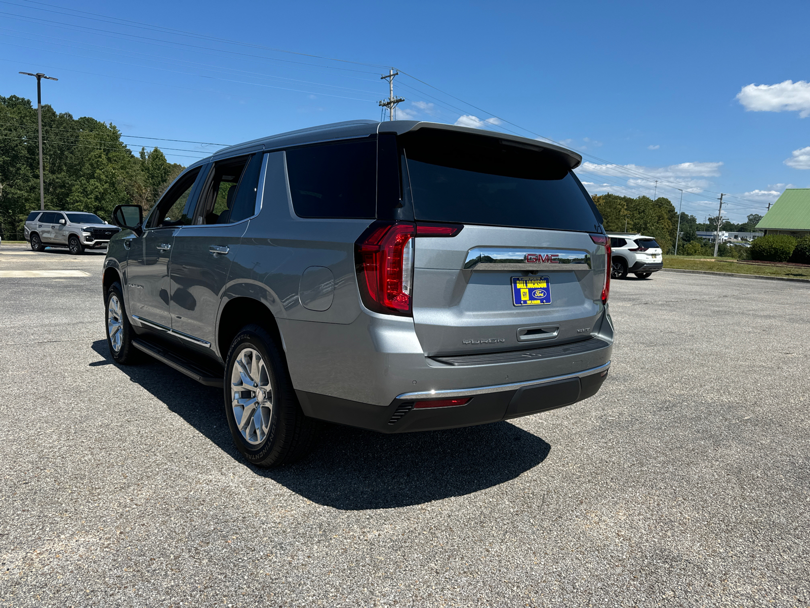 2024 GMC Yukon SLT 5