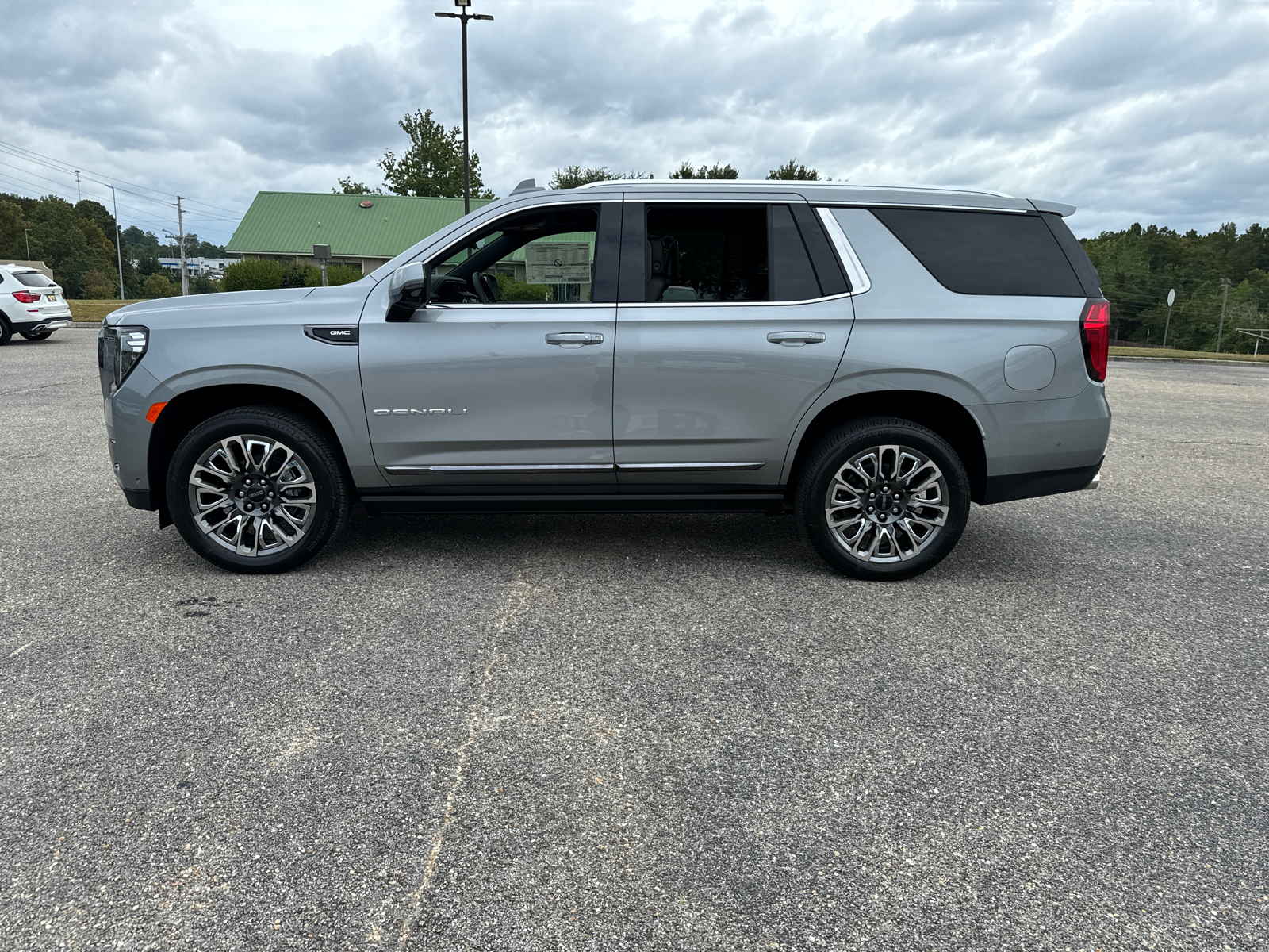 2024 GMC Yukon Denali Ultimate 4