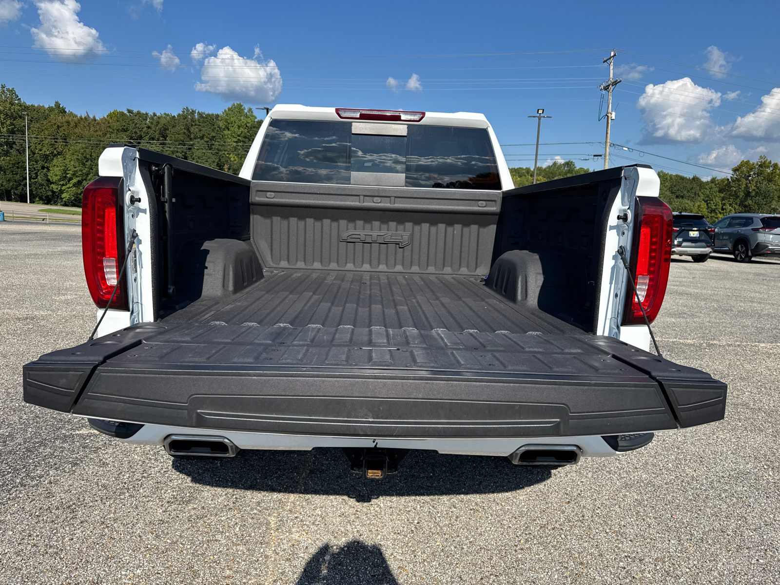 2023 GMC Sierra 1500 AT4 10