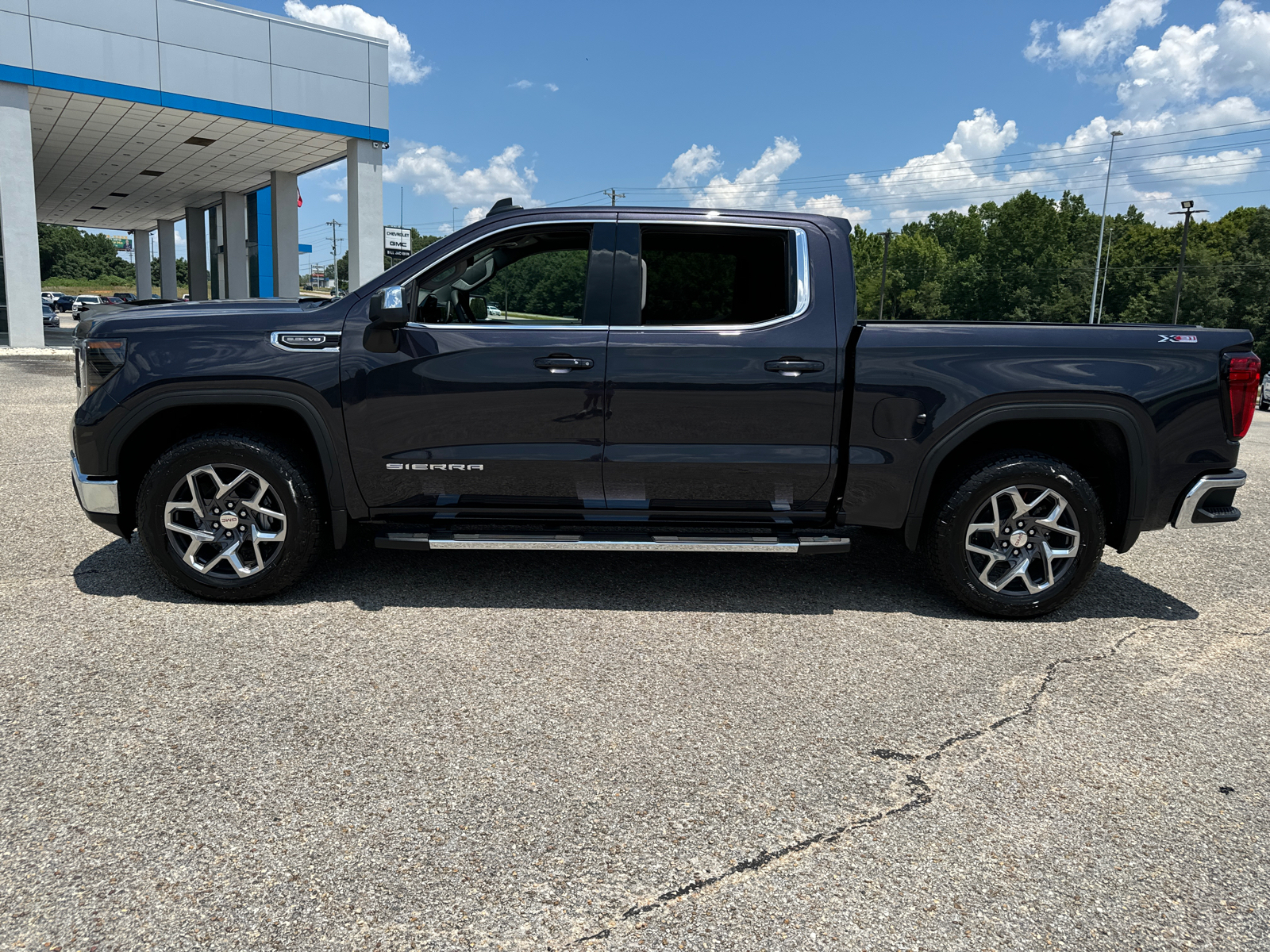 2024 GMC Sierra 1500 SLE 4