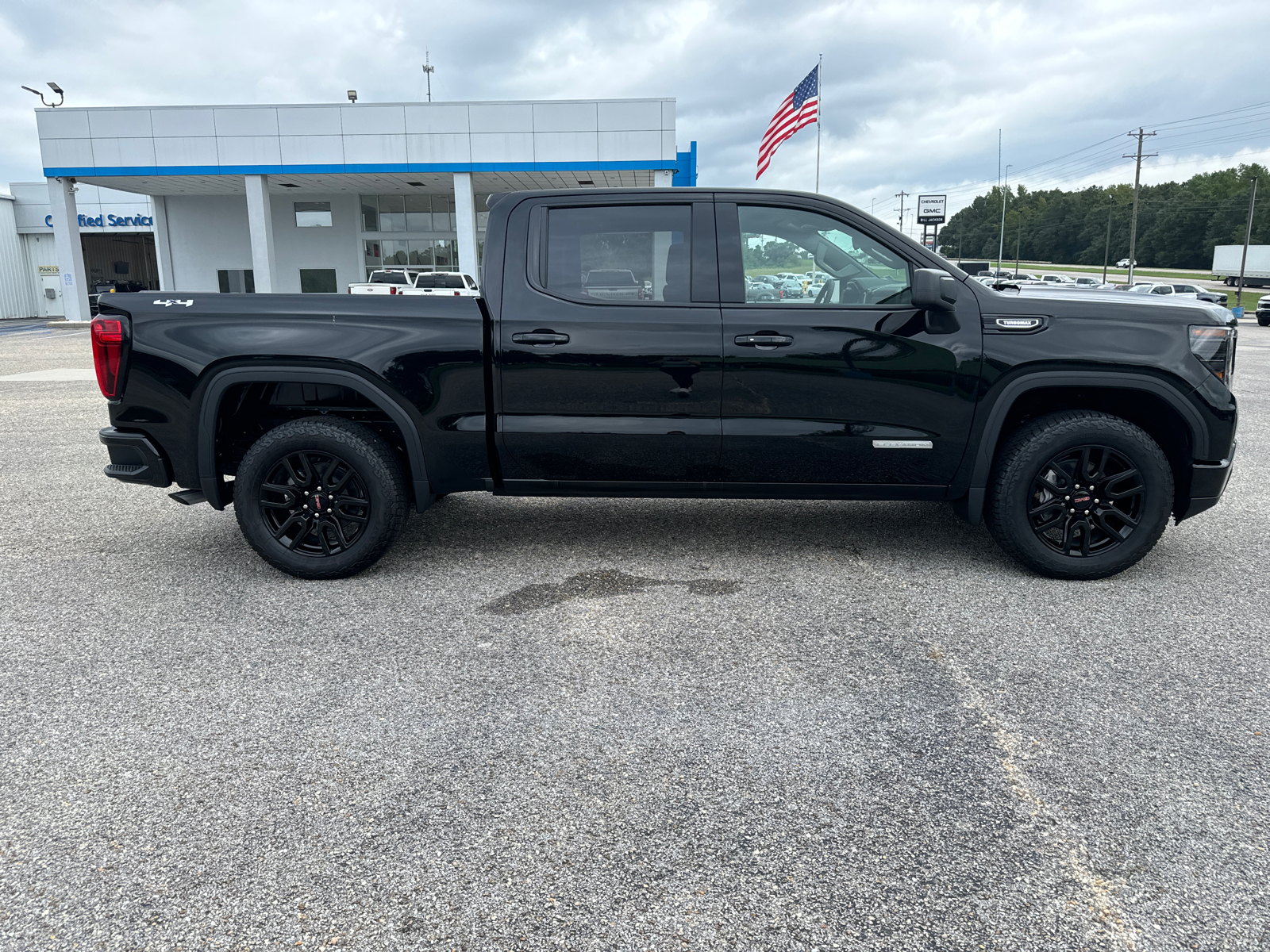 2024 GMC Sierra 1500 Elevation 8