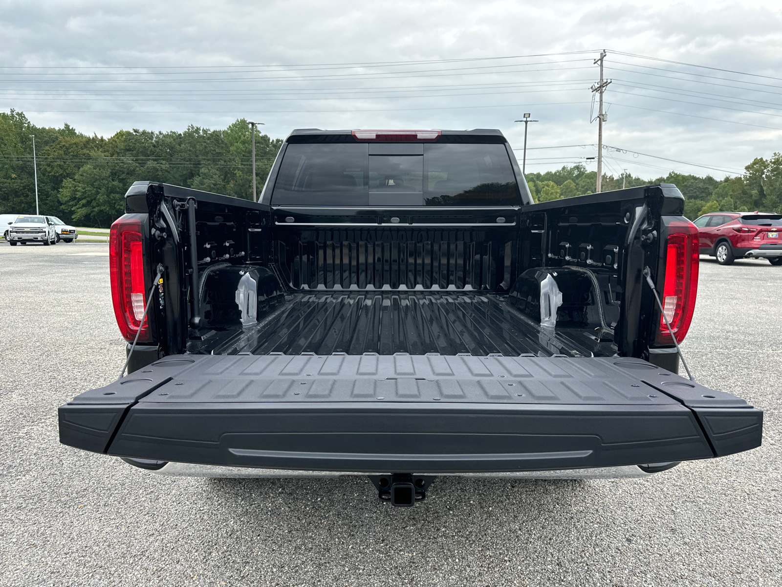 2024 GMC Sierra 1500 SLT 10