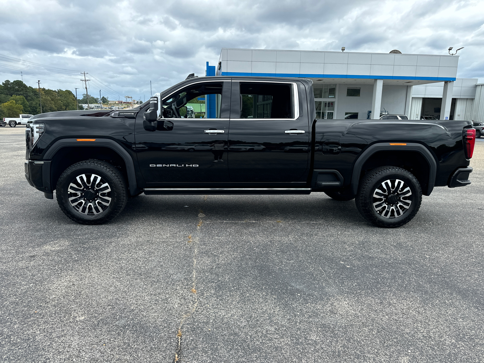 2024 GMC Sierra 2500HD Denali Ultimate 4