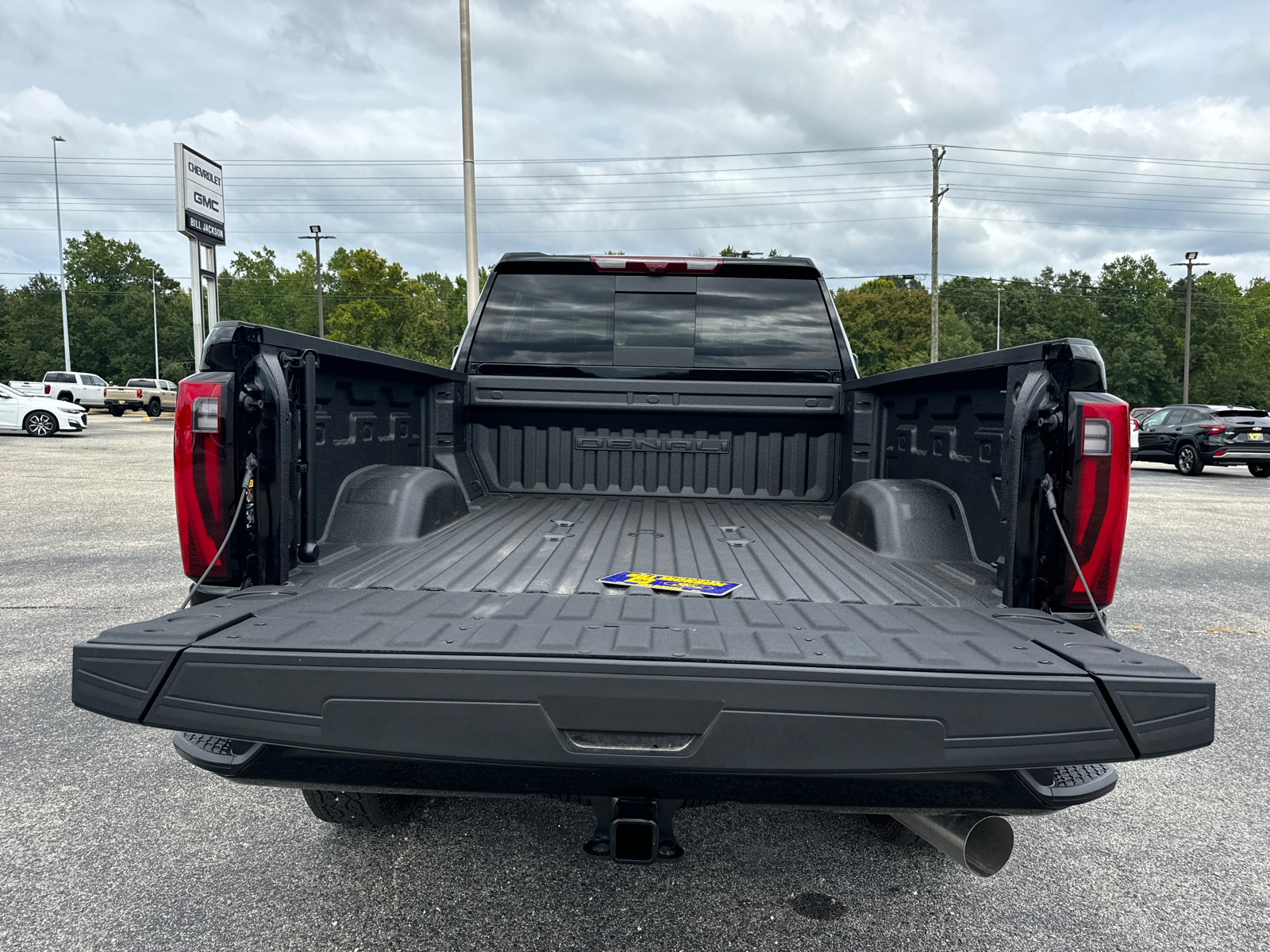 2024 GMC Sierra 2500HD Denali Ultimate 10