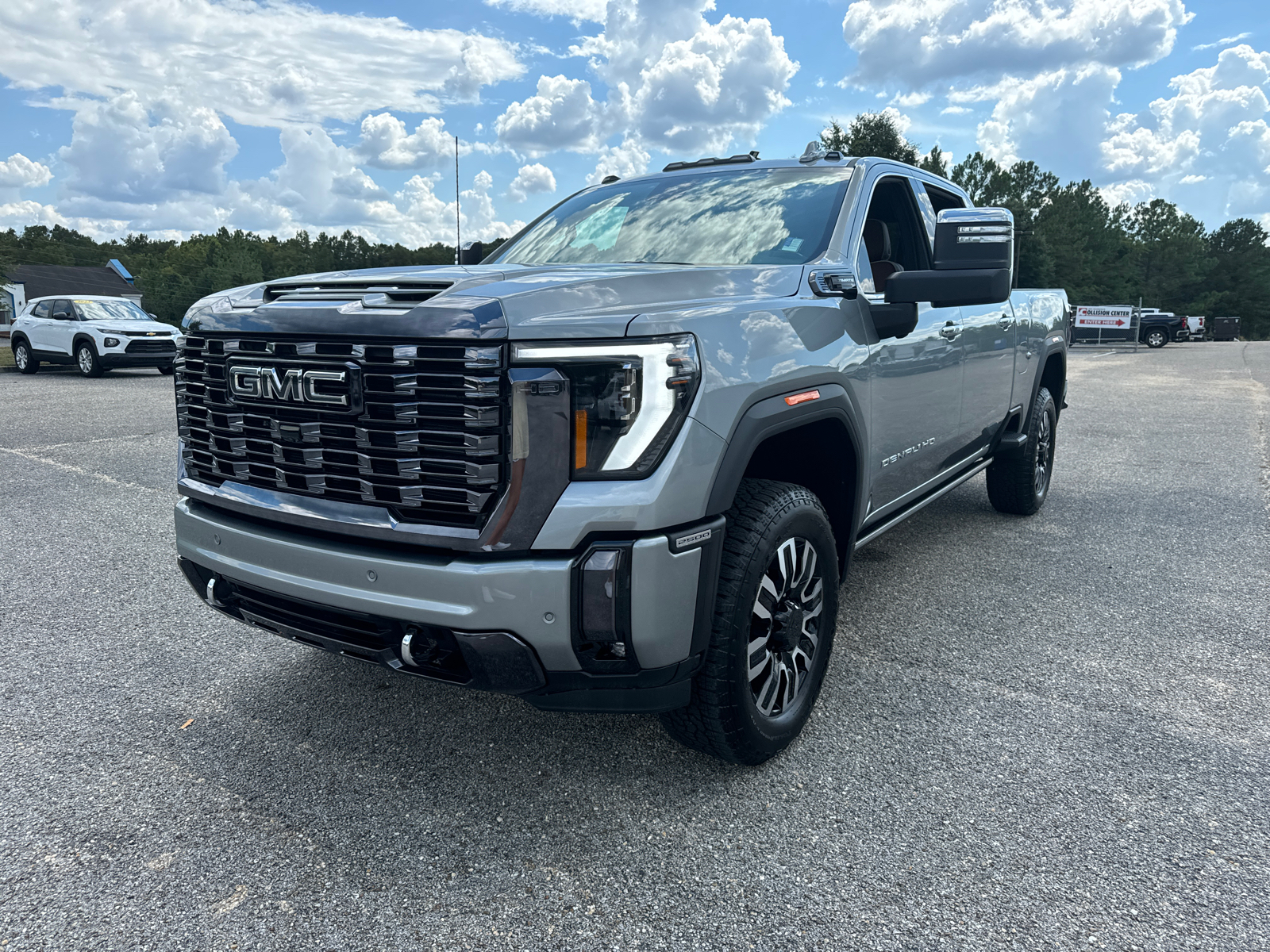 2024 GMC Sierra 2500HD Denali Ultimate 3