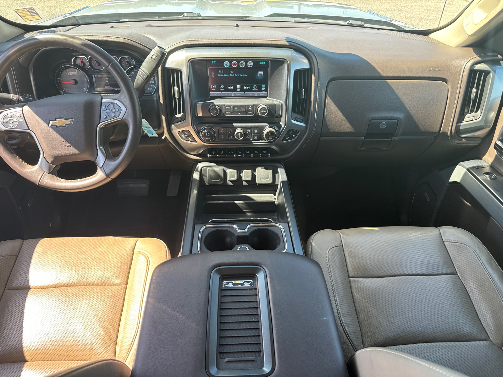 2016 Chevrolet Silverado 2500HD LTZ 24