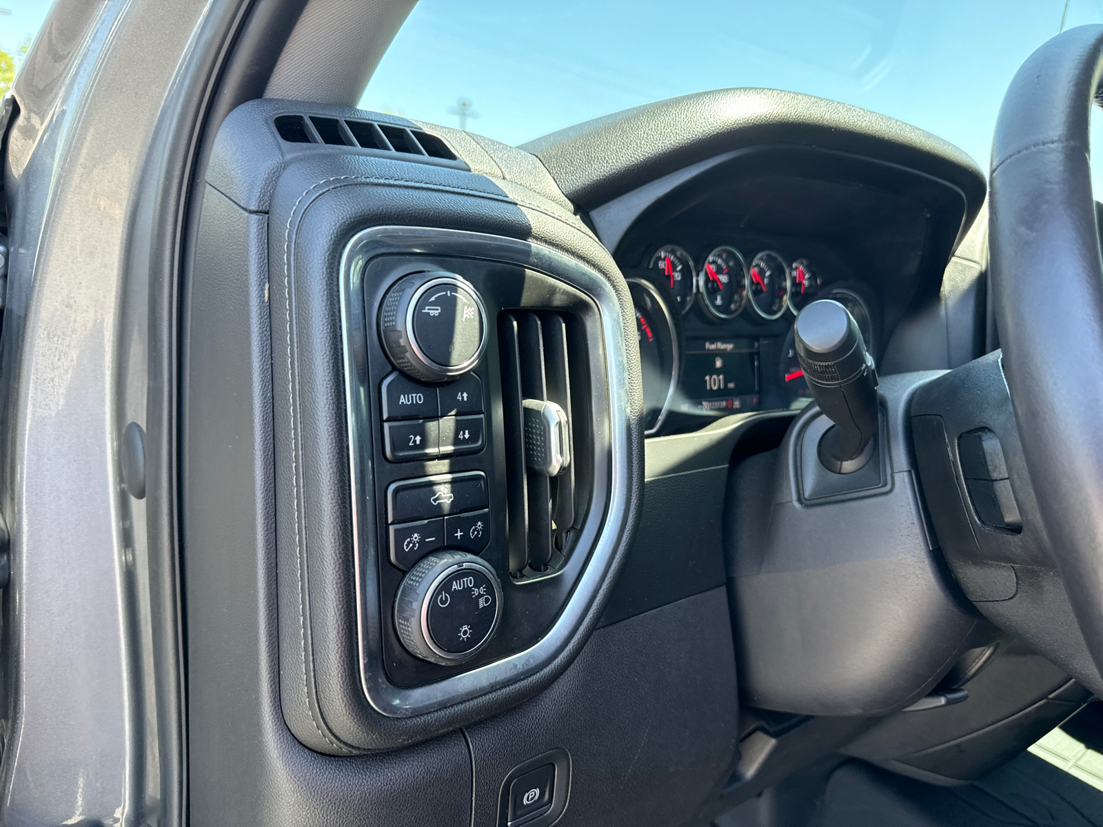 2019 Chevrolet Silverado 1500 LT 13
