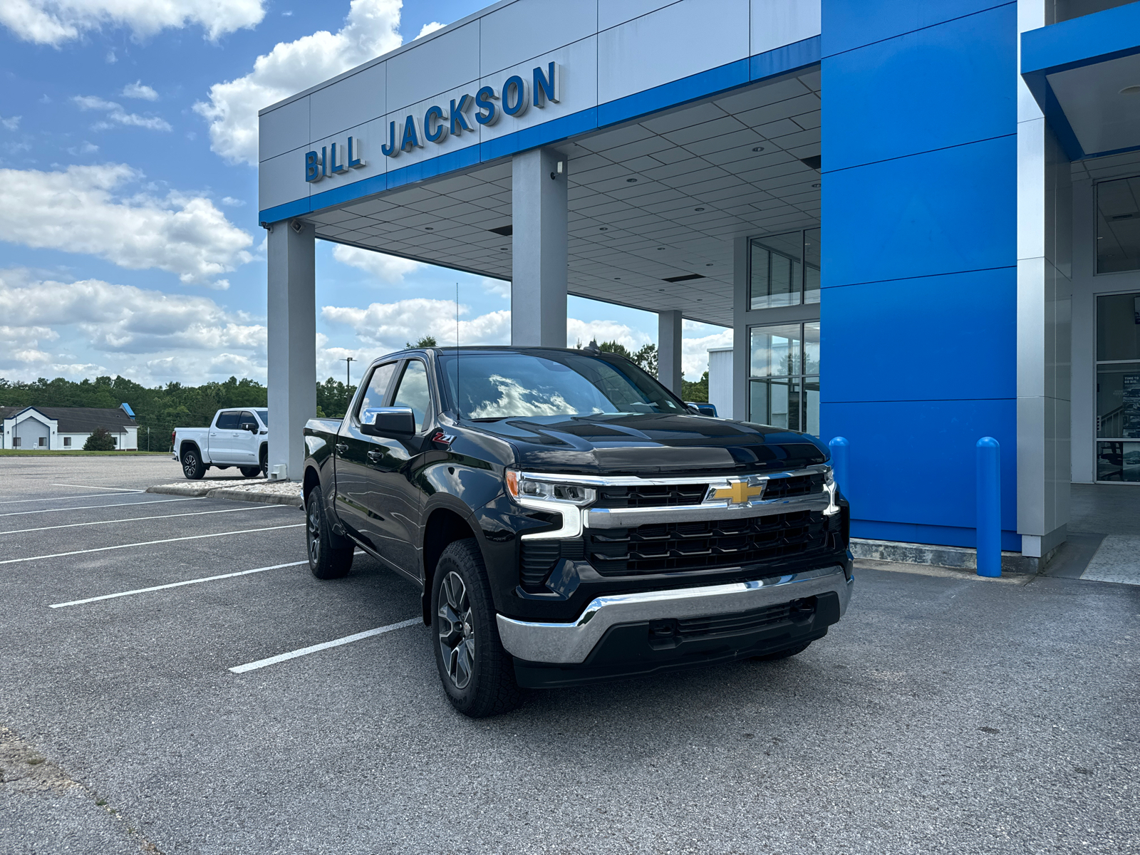 2024 Chevrolet Silverado 1500 LT 1