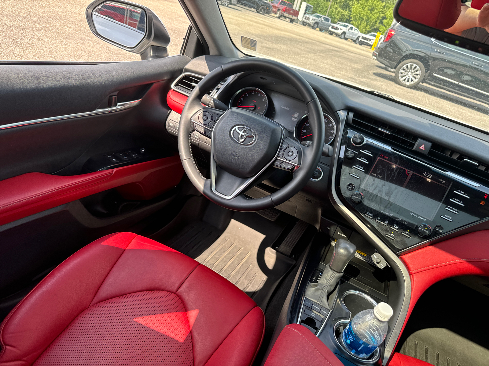 2020 Toyota Camry XSE 26