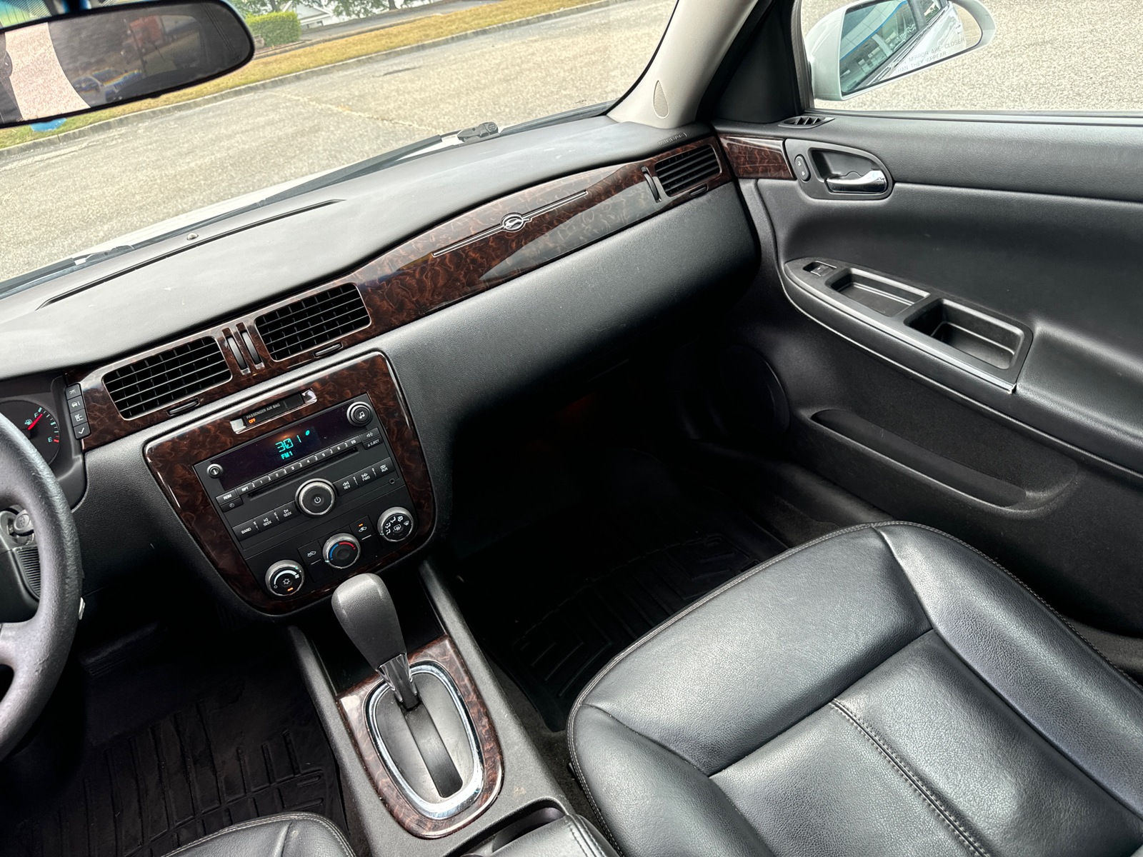 2012 Chevrolet Impala LS 23