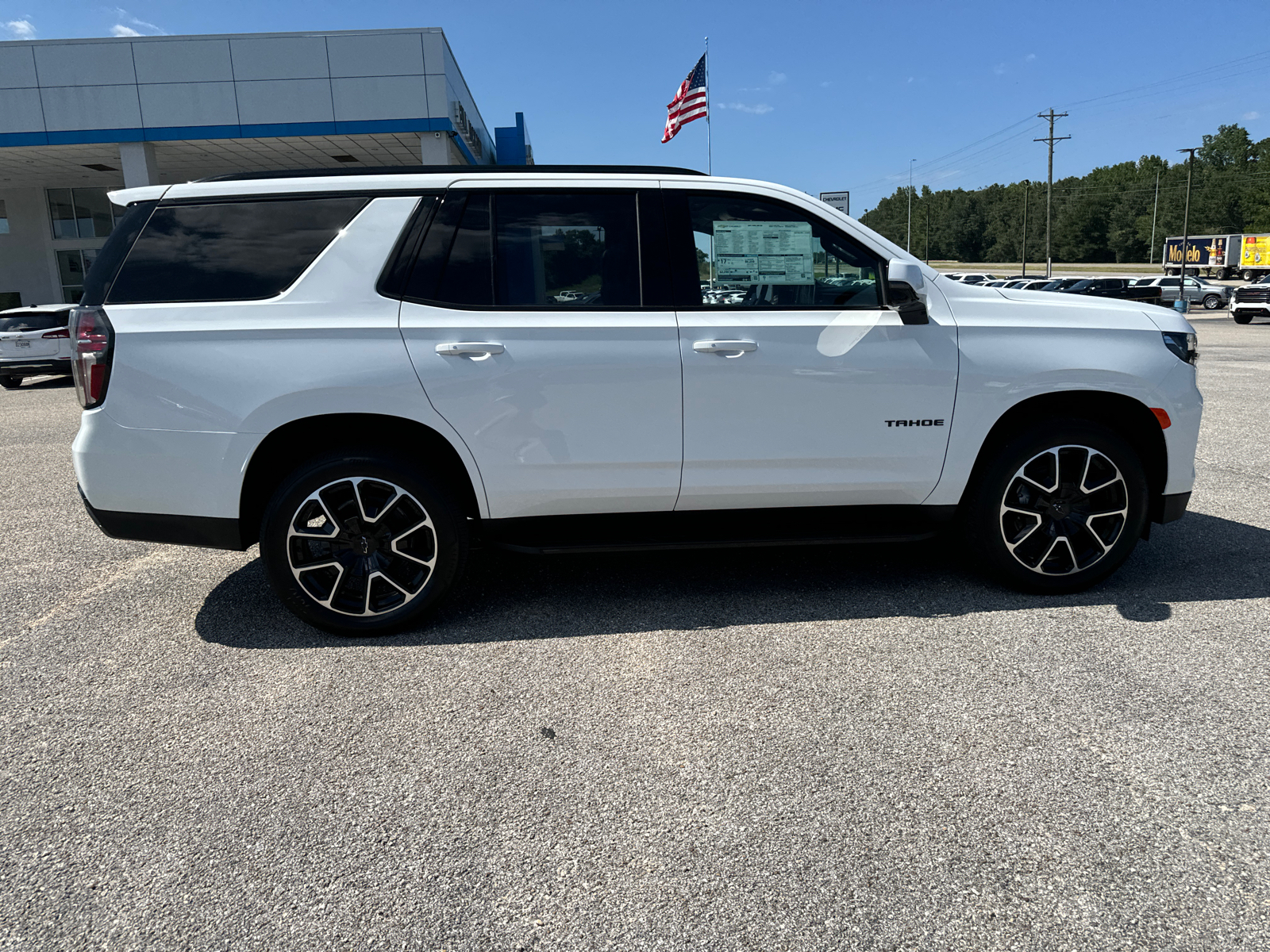 2024 Chevrolet Tahoe RST 8