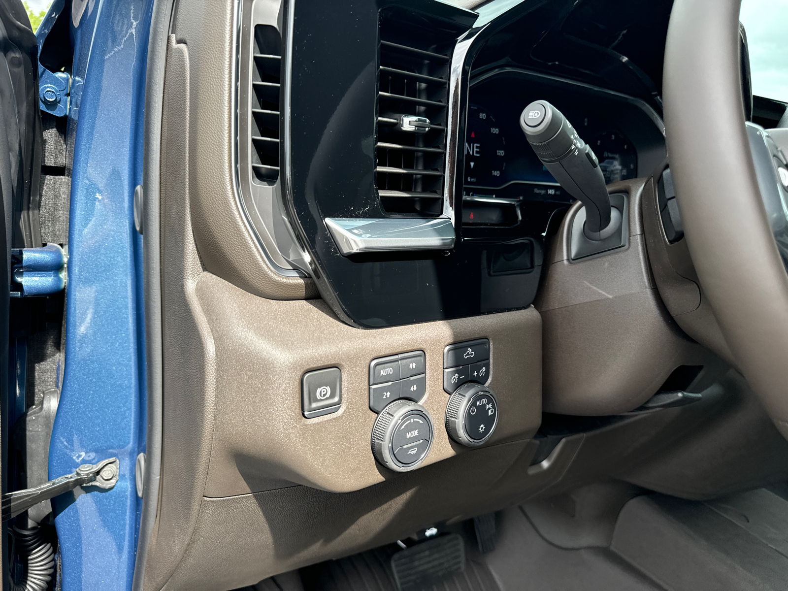 2024 Chevrolet Silverado 1500 LT 13