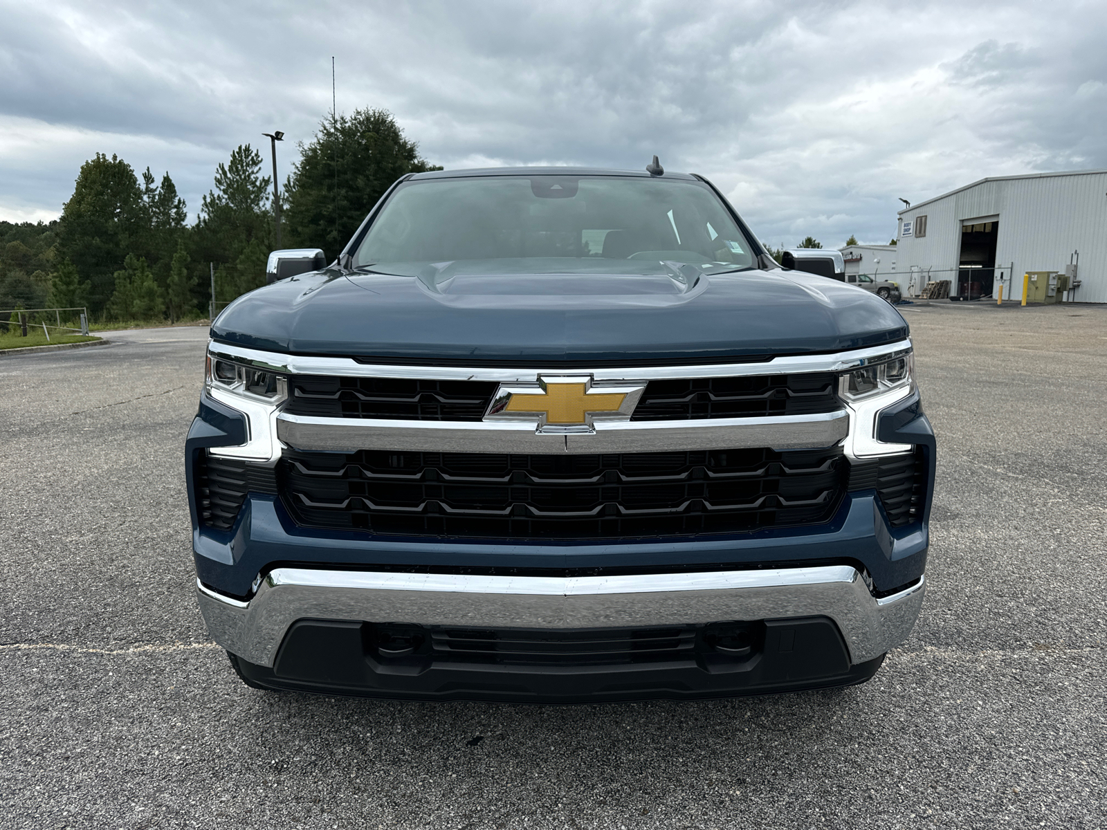 2024 Chevrolet Silverado 1500 LT 2