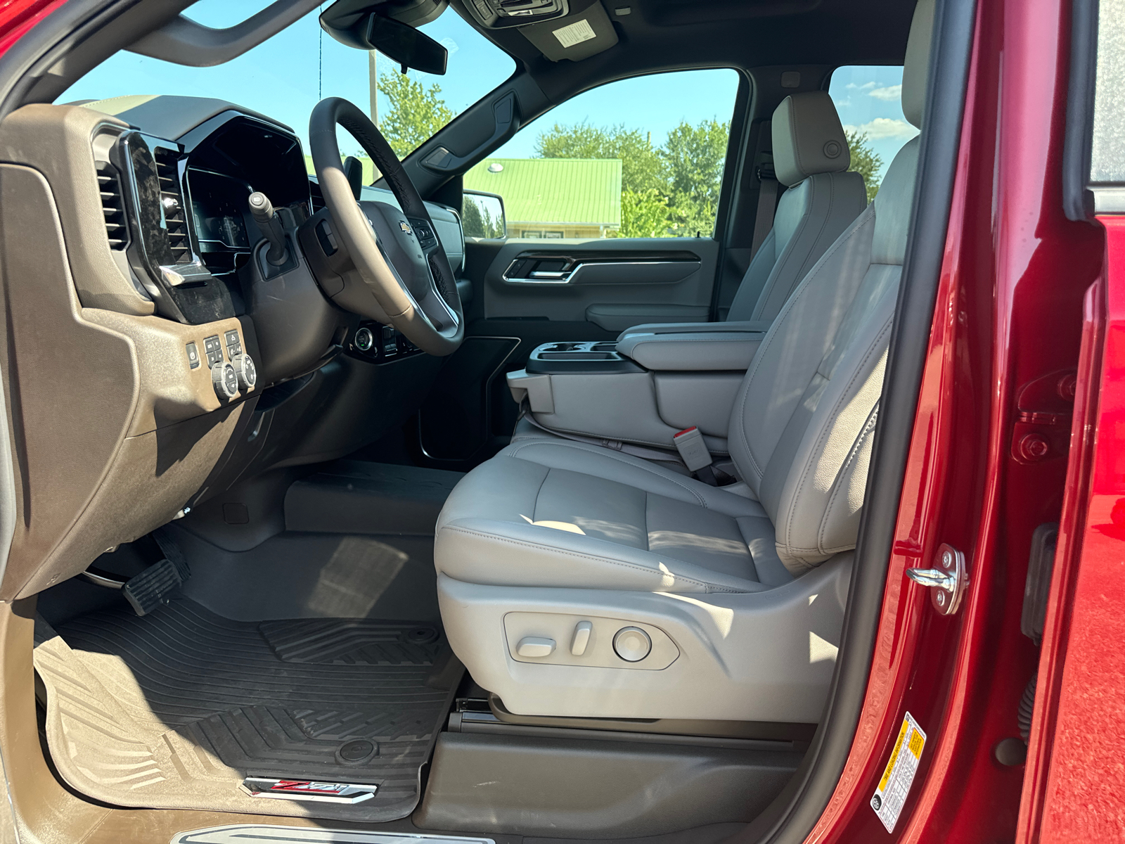 2024 Chevrolet Silverado 1500 LT 20