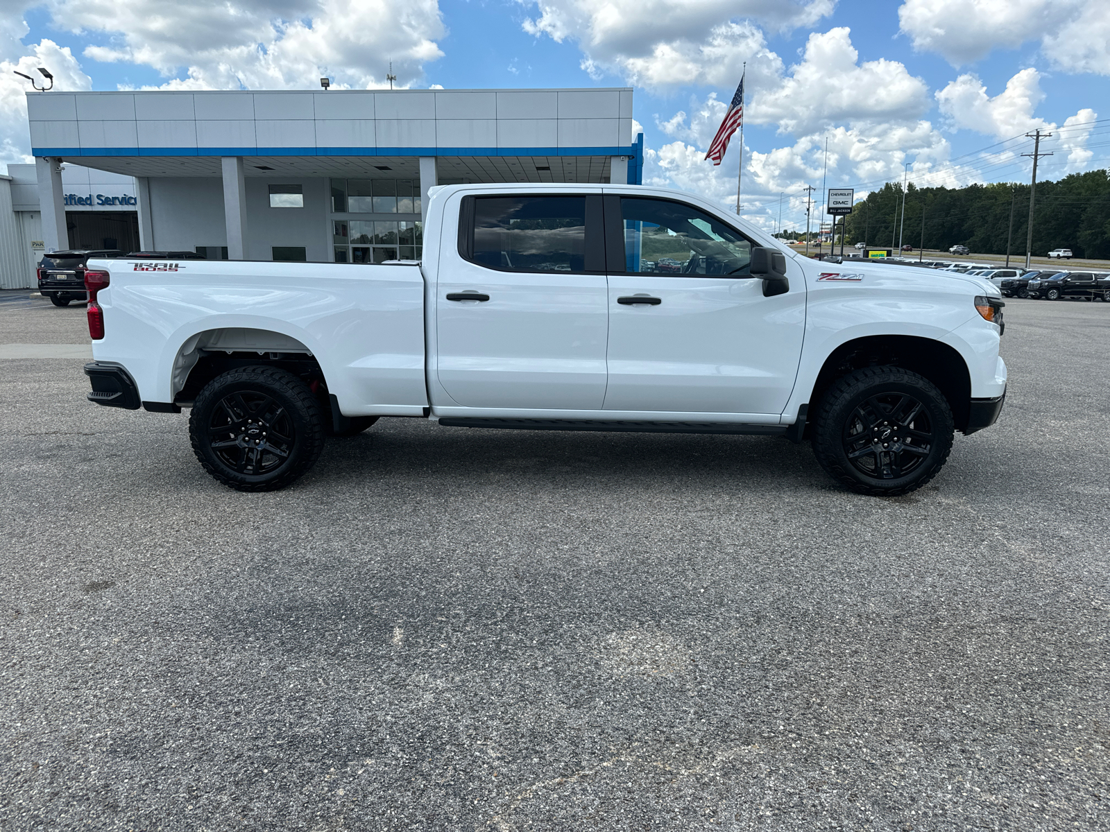 2024 Chevrolet Silverado 1500 Custom Trail Boss 8