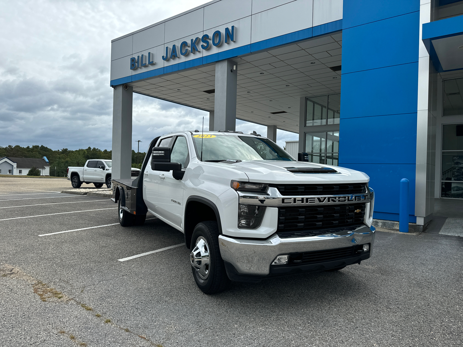 2023 Chevrolet Silverado 3500HD LT 1