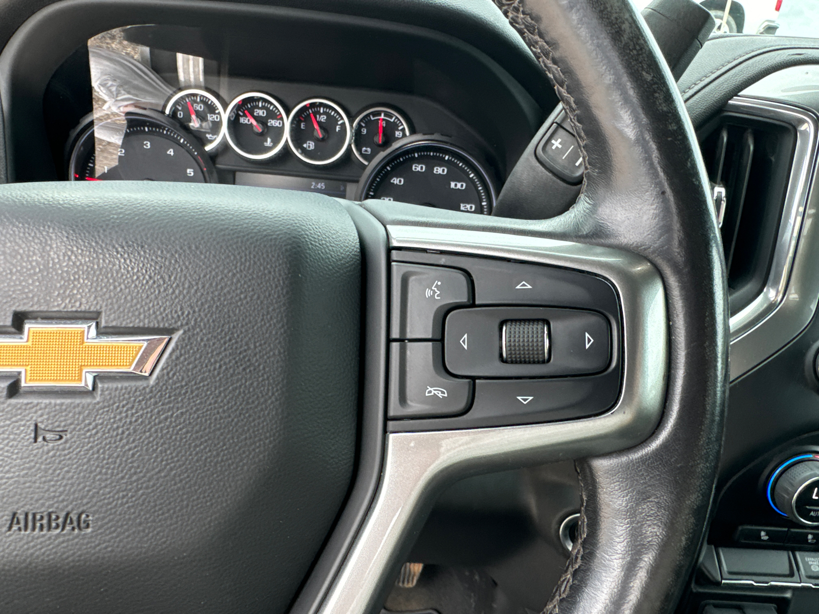 2023 Chevrolet Silverado 3500HD LT 16