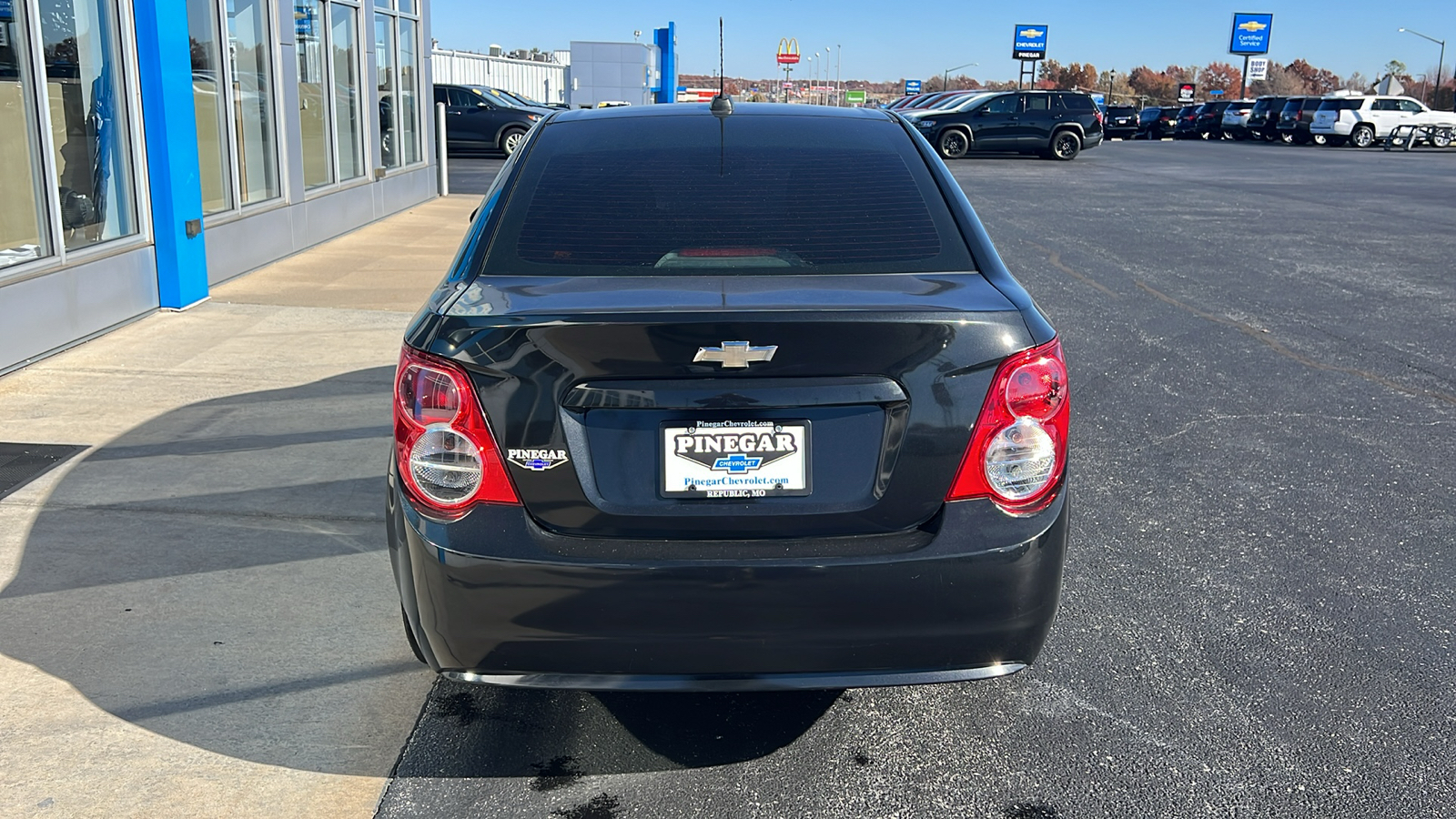 2015 Chevrolet Sonic LS 18