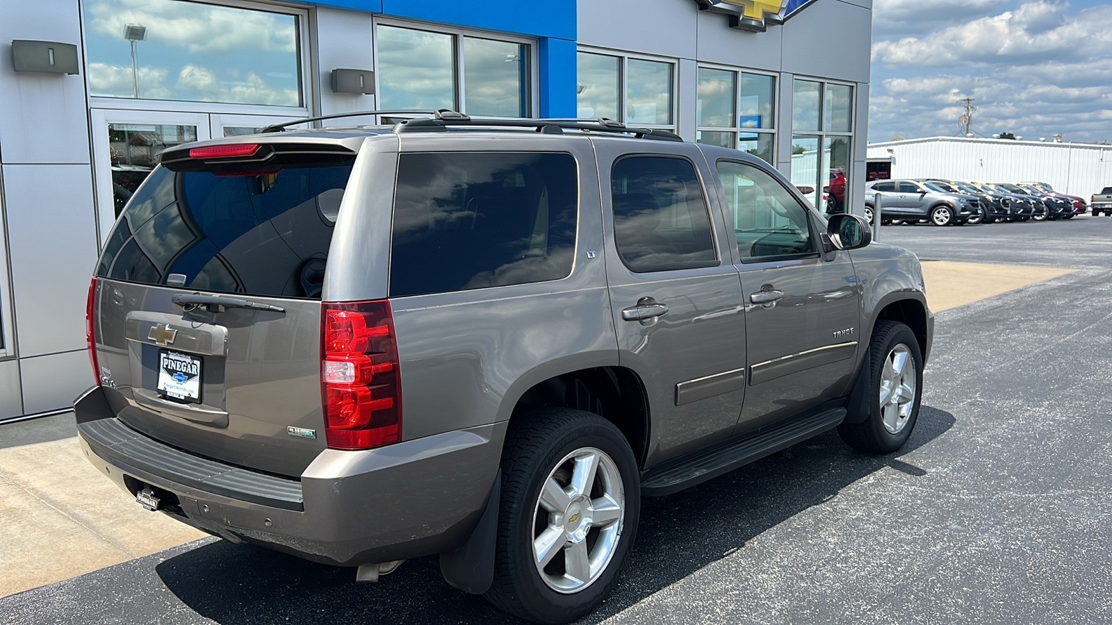 2011 Chevrolet Tahoe  14