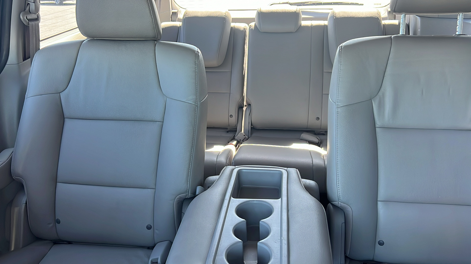 2015 Honda Odyssey EX-L 24