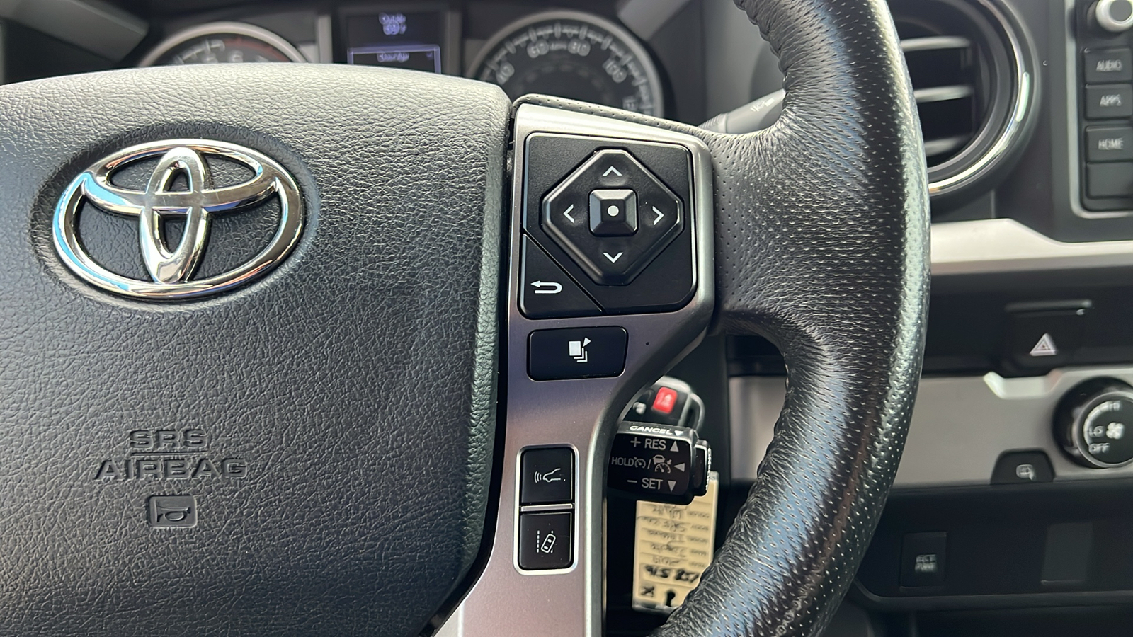 2019 Toyota Tacoma SR5 19