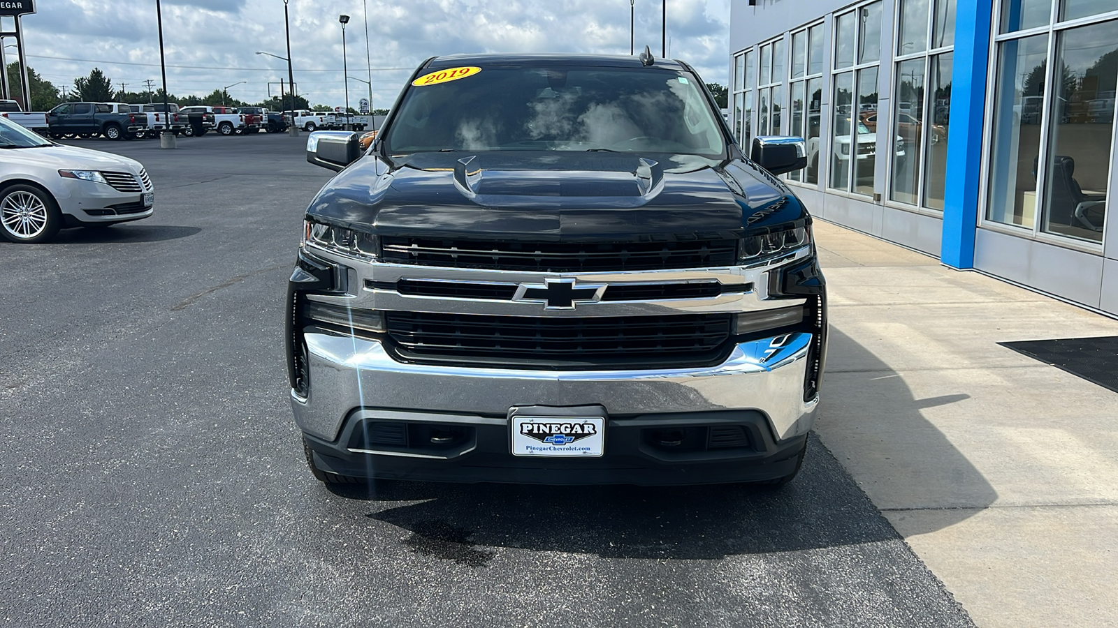 2019 Chevrolet Silverado 1500 LT 3