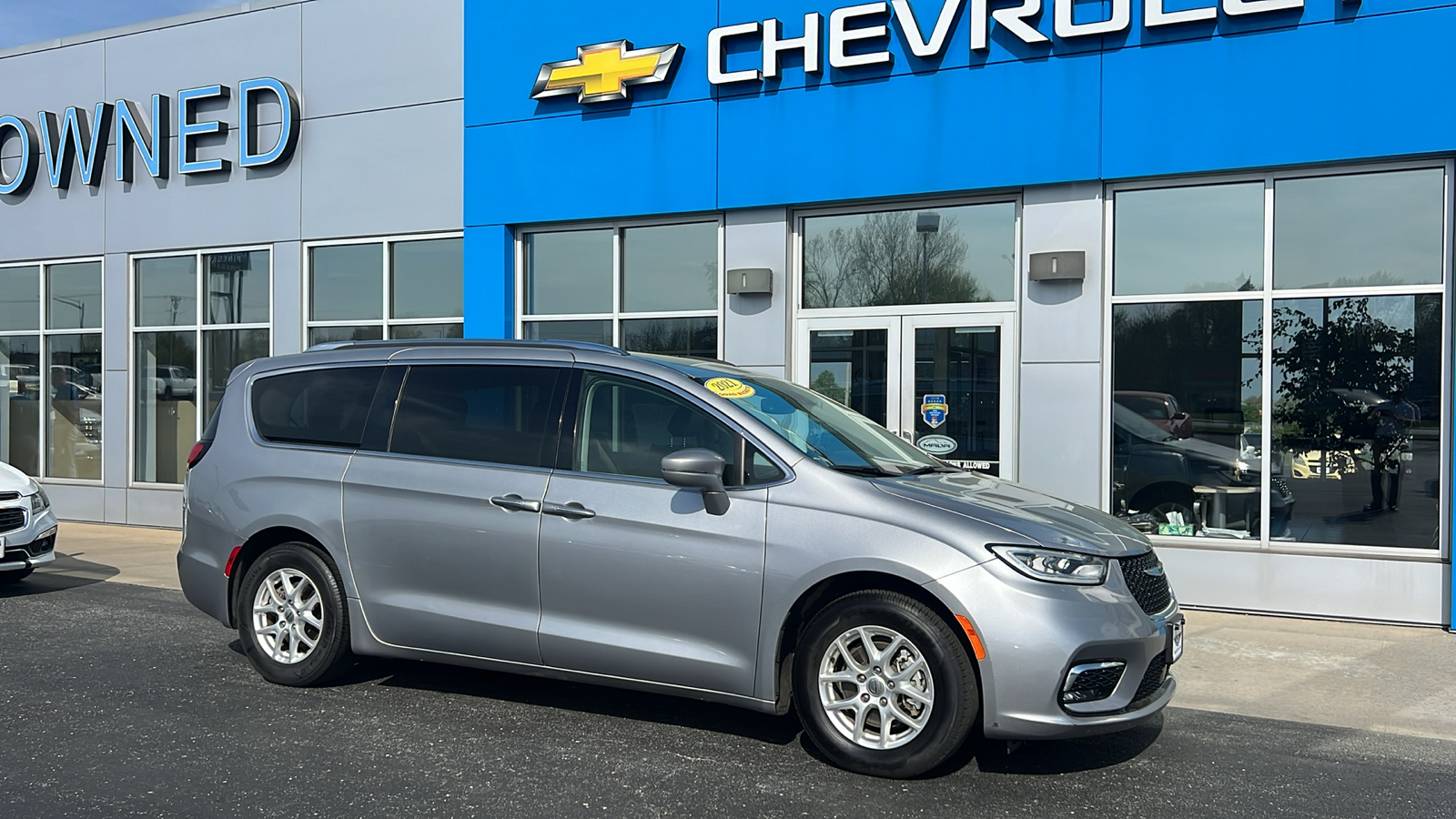 2021 Chrysler Pacifica Touring L 2
