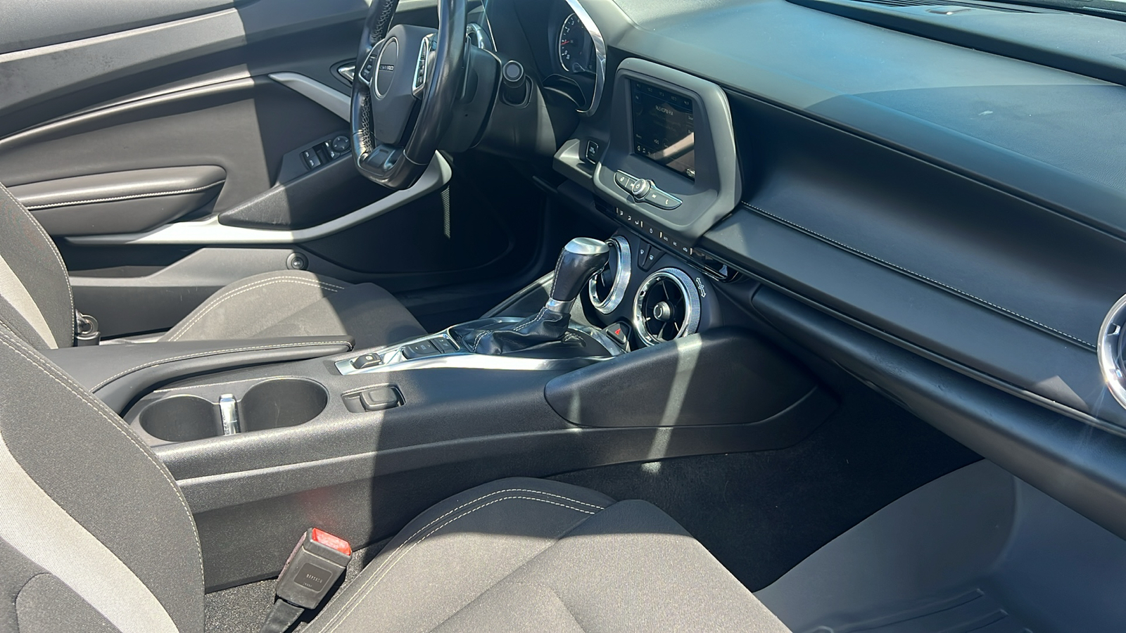 2019 Chevrolet Camaro 1LT 8